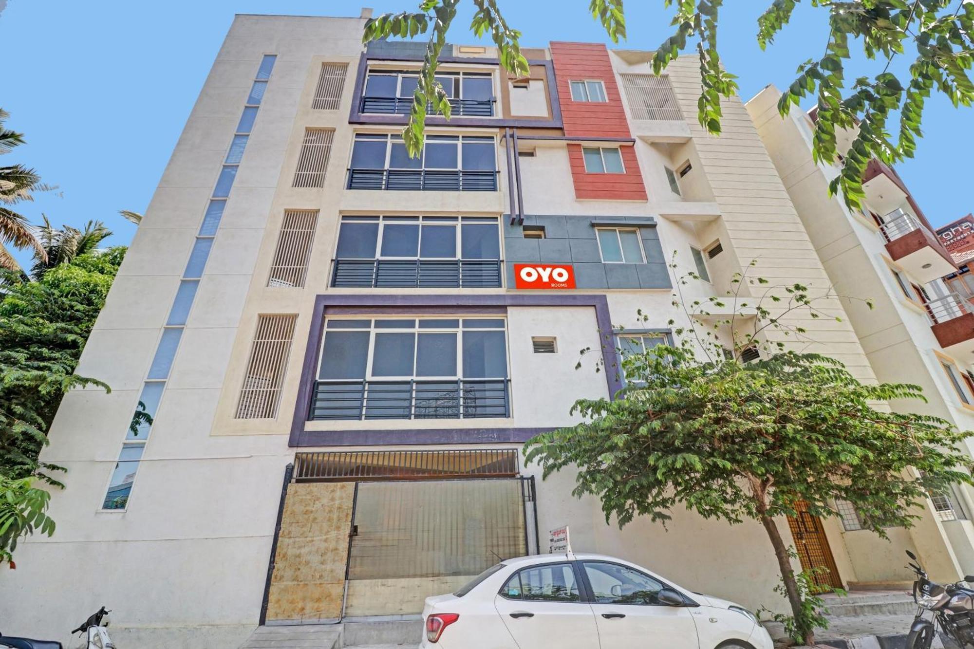 Super O Mn Residency Near Ragigudda Sri Prasanna Anjaneyaswamy Temple Hotel 3*