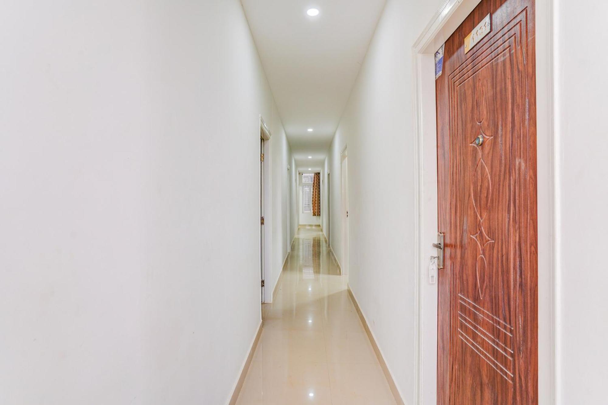 Hotel O Hmr 3*