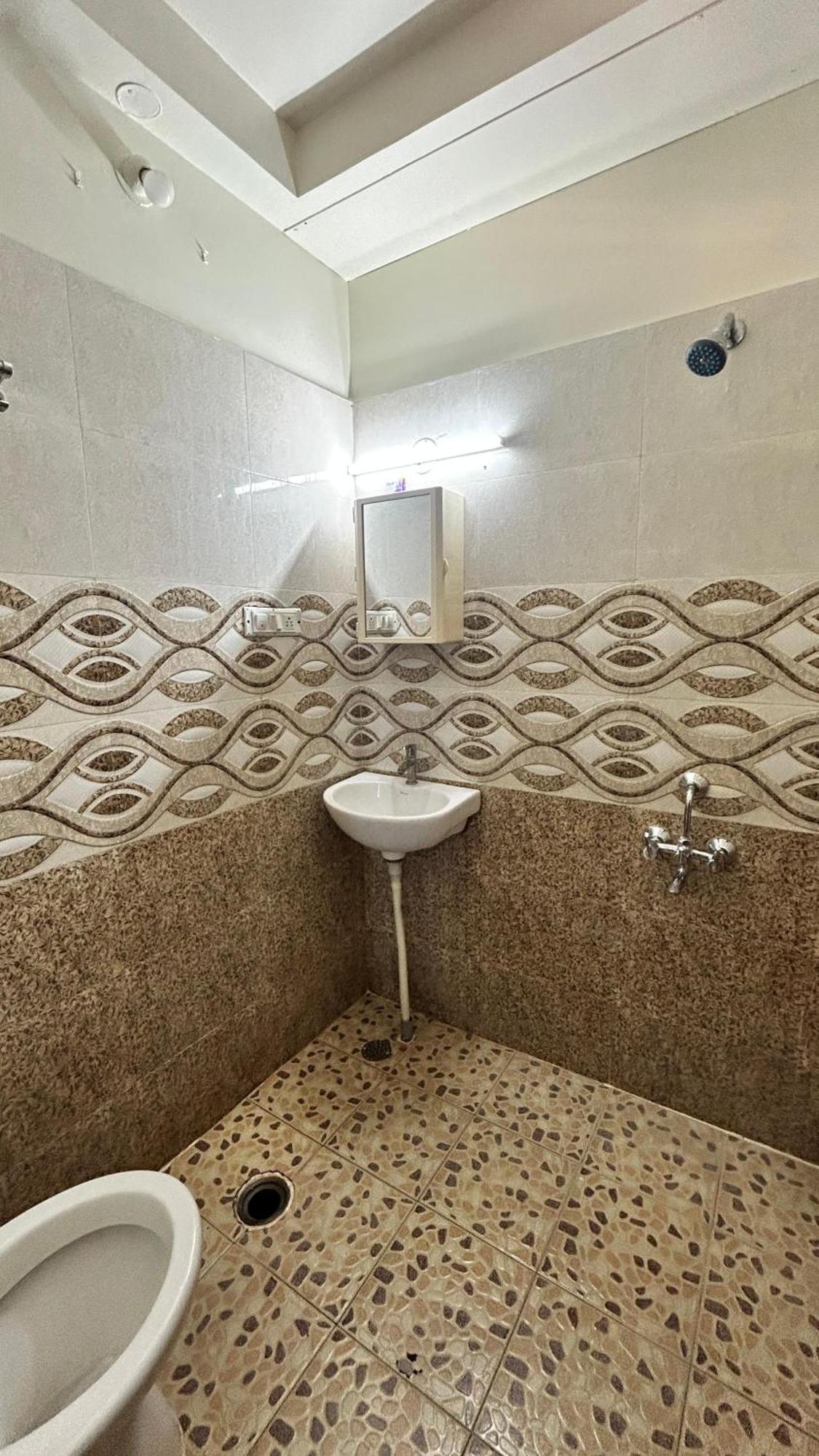 Hotel Aradhya Palace Yeshwantpur 3*