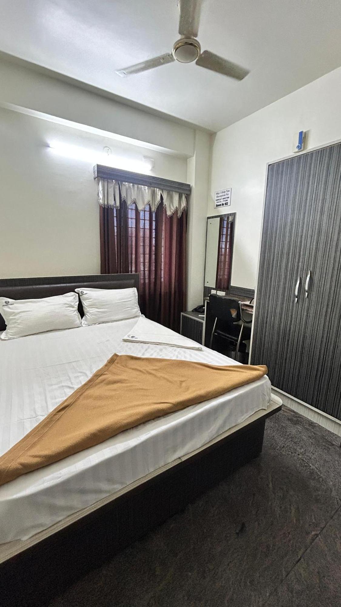 Hotel Aradhya Palace Yeshwantpur Bangalore