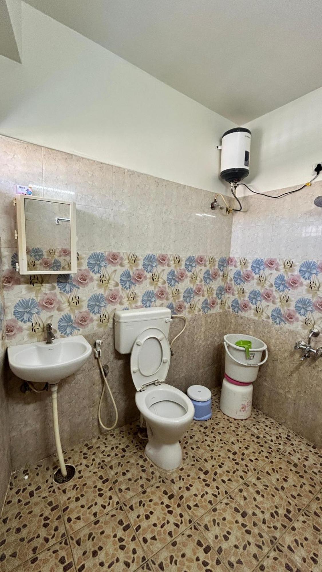 Aradhya Palace Yeshwantpur 3*