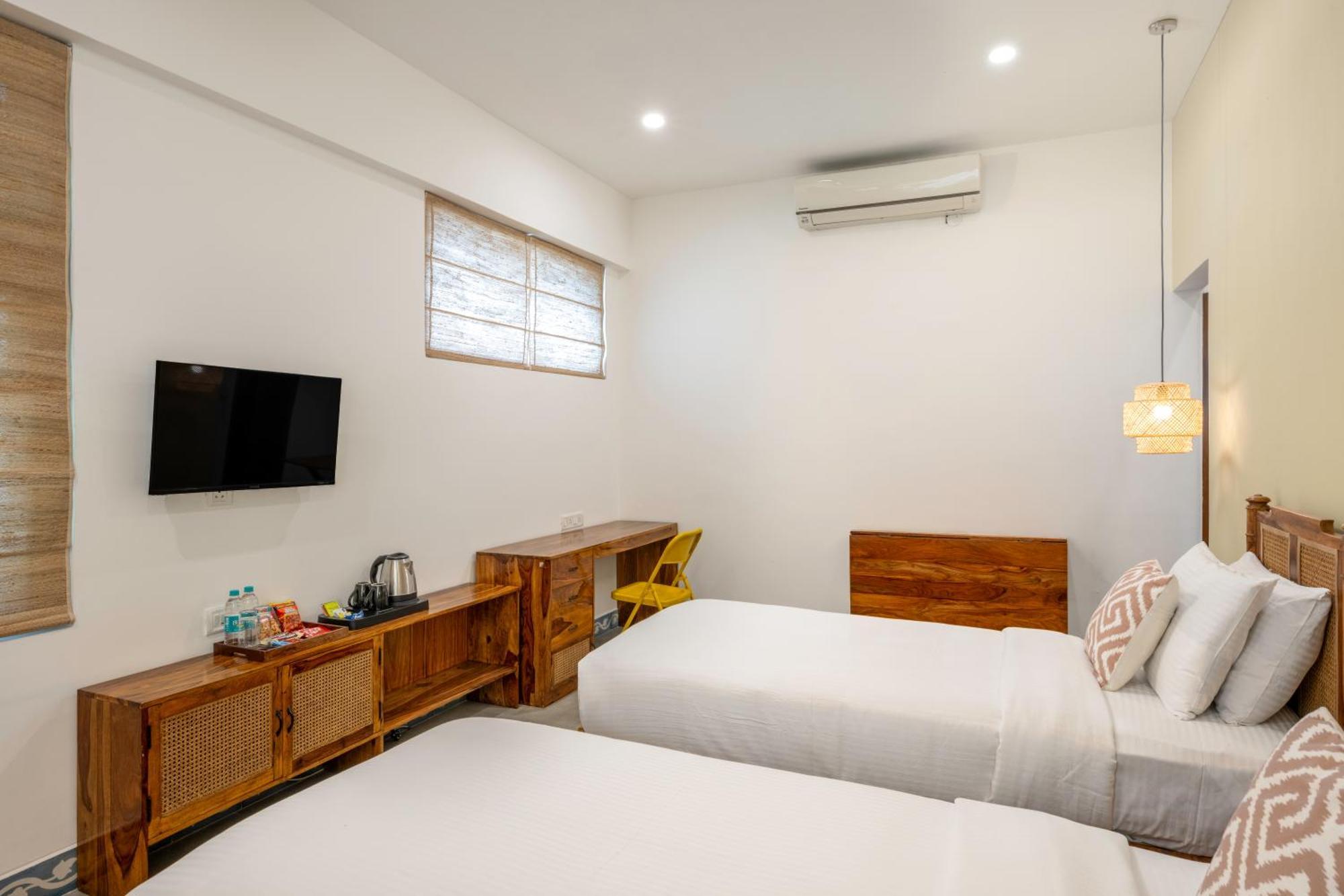 Wandr Indiranagar, 3*