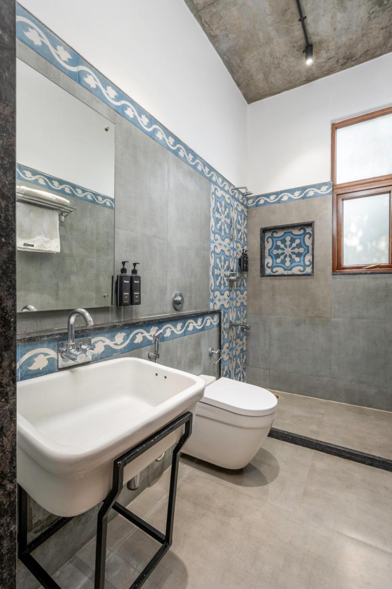 Wandr Indiranagar, Hotel Bangalore