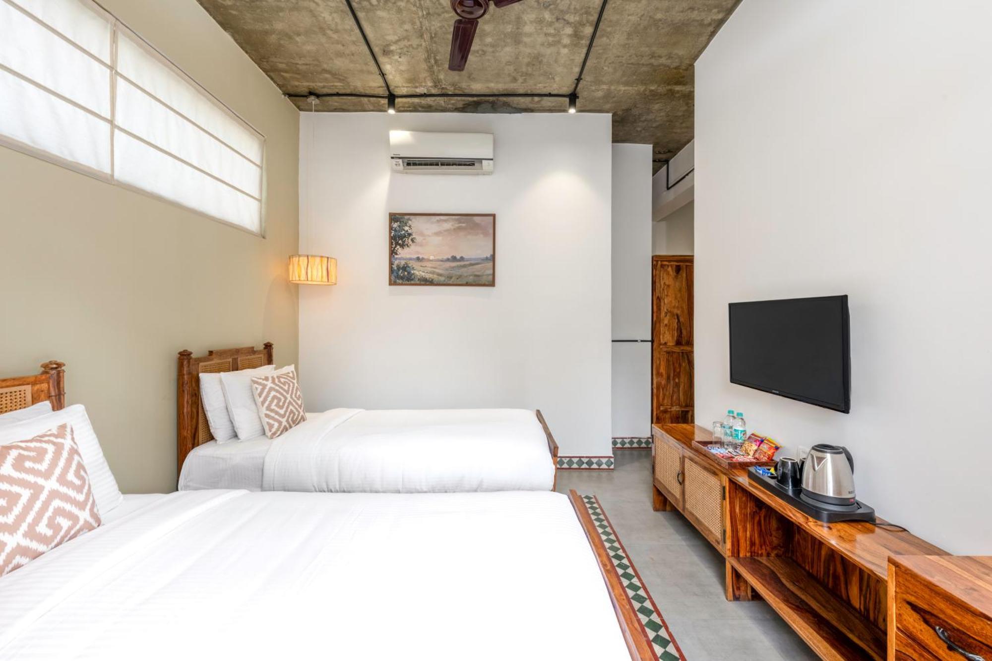 Wandr Indiranagar, Hotel Bangalore