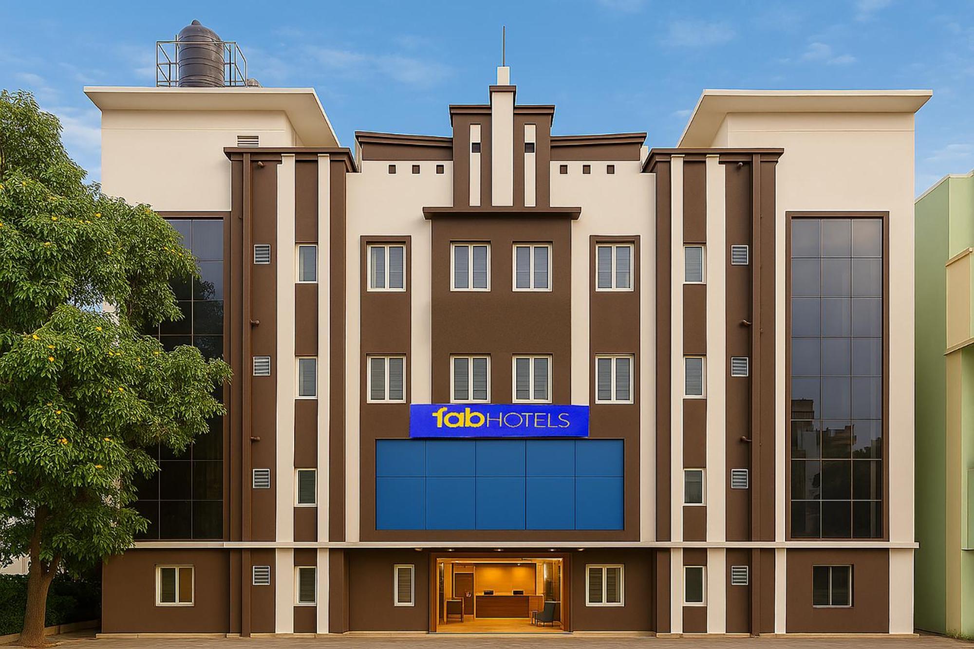 Hotel Fabhotel Rms Comforts - Nr Yeshwantpur Railway Station 3*