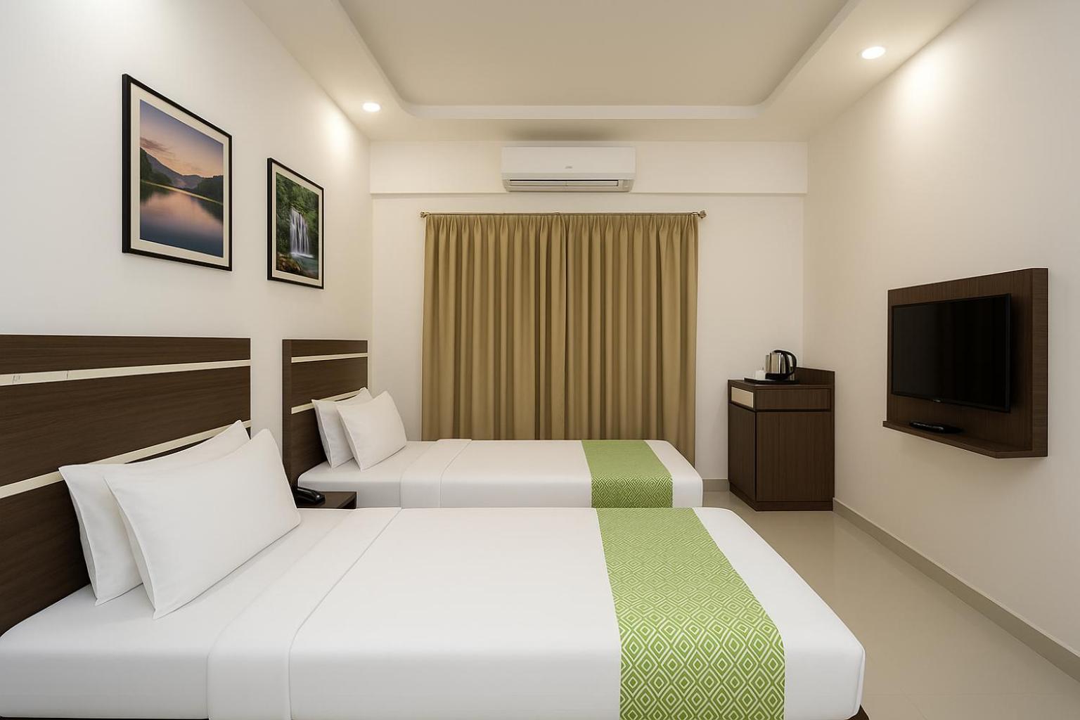 Compact Tea Square Bed & Breakfast *