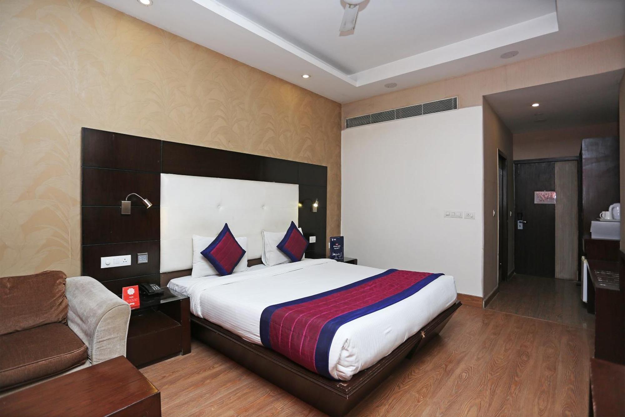 Collection O Green Wood 5 3* Bangalore
