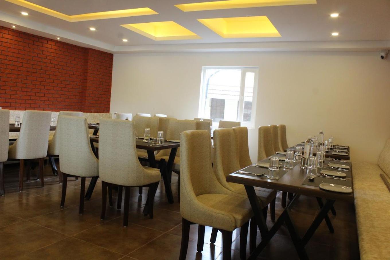 Happy Whitefield Hotel 3*