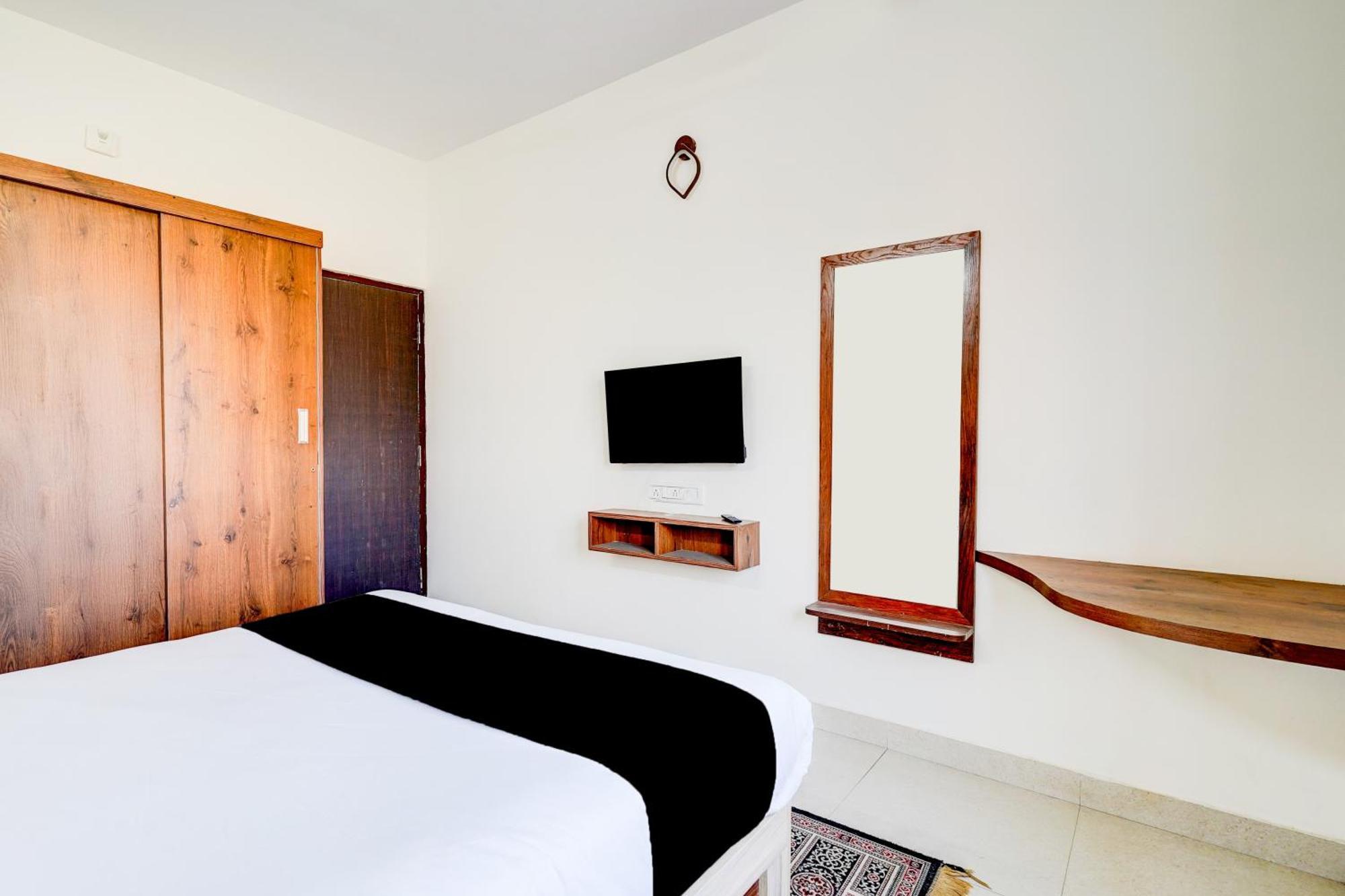 Hotel O Veritas Grand Bangalore