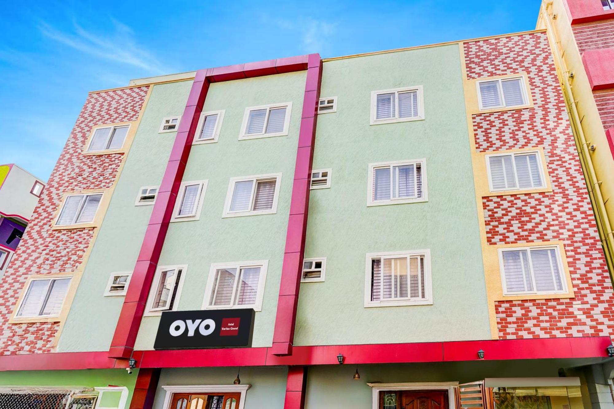 Hotel O Veritas Grand 3*