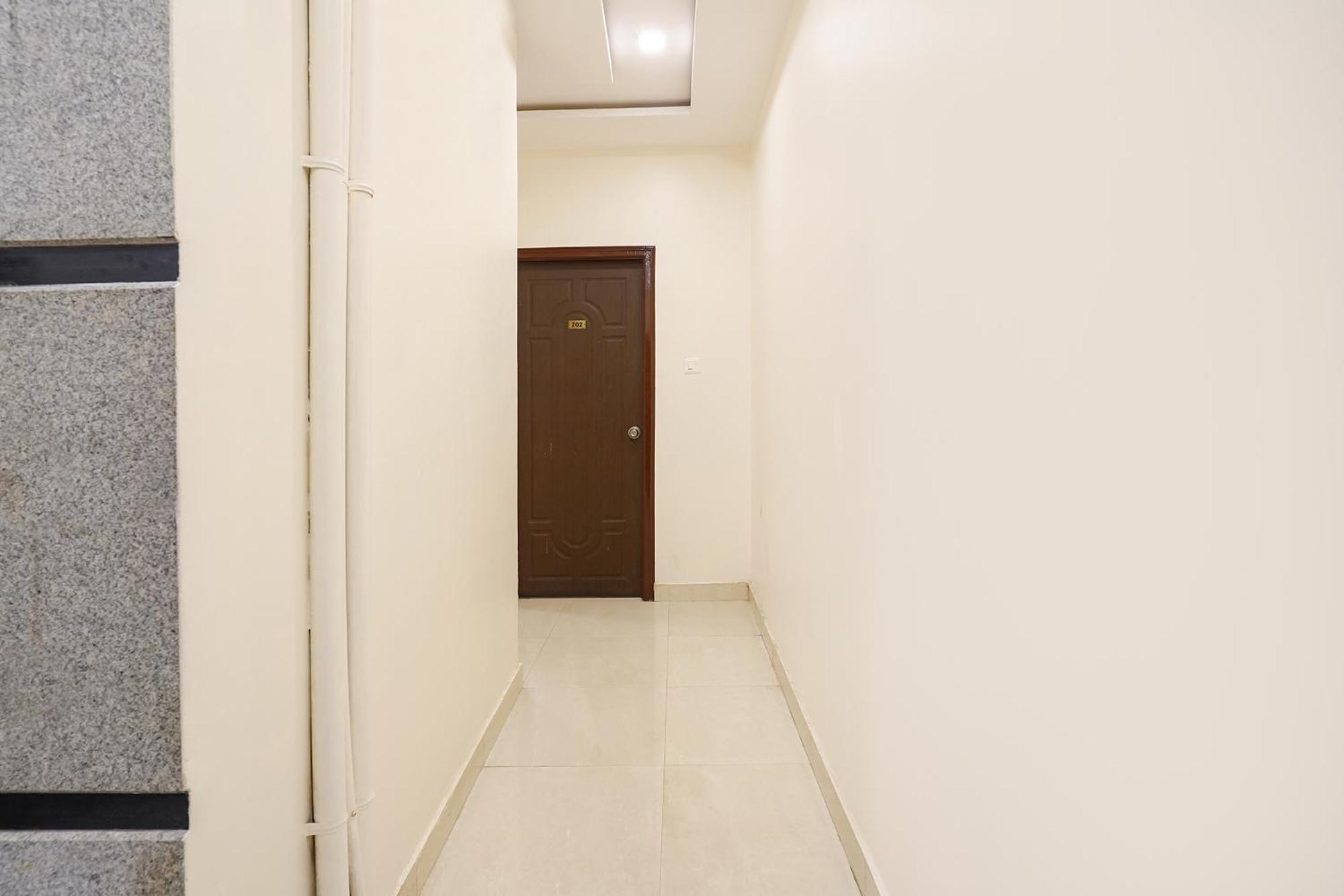 Fabhotel Maark