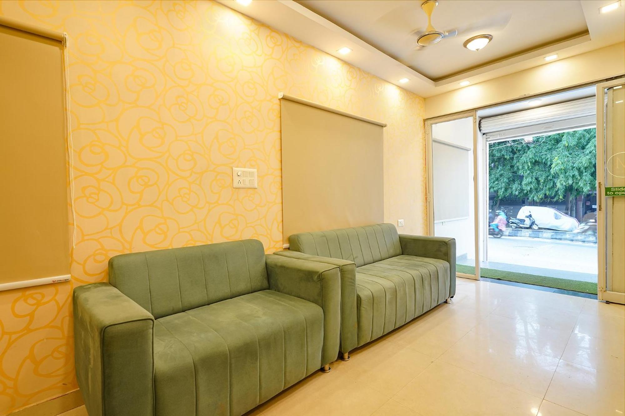 Fabhotel Maark Hotel