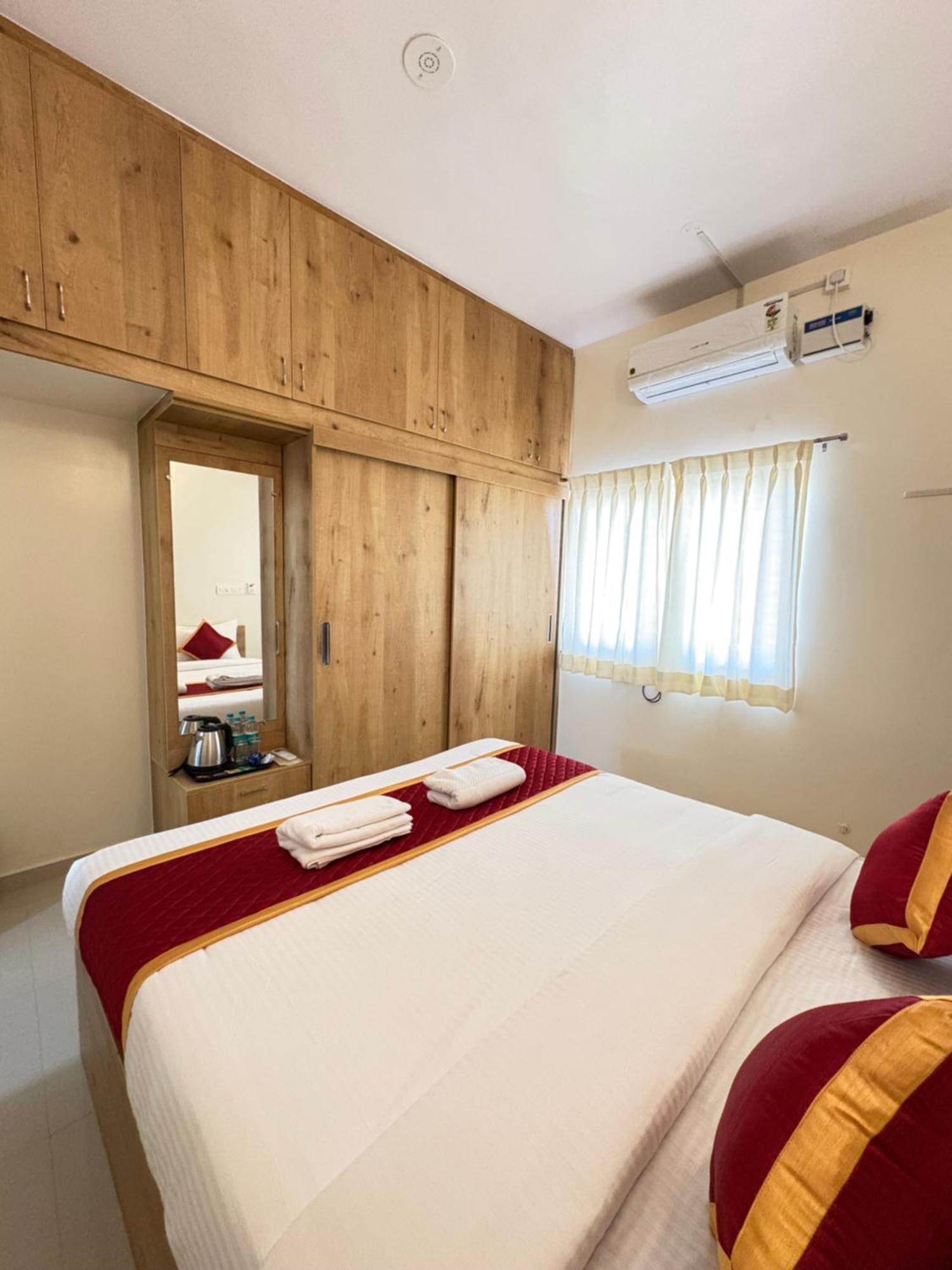 Sai Grand Near Airport Hotel *