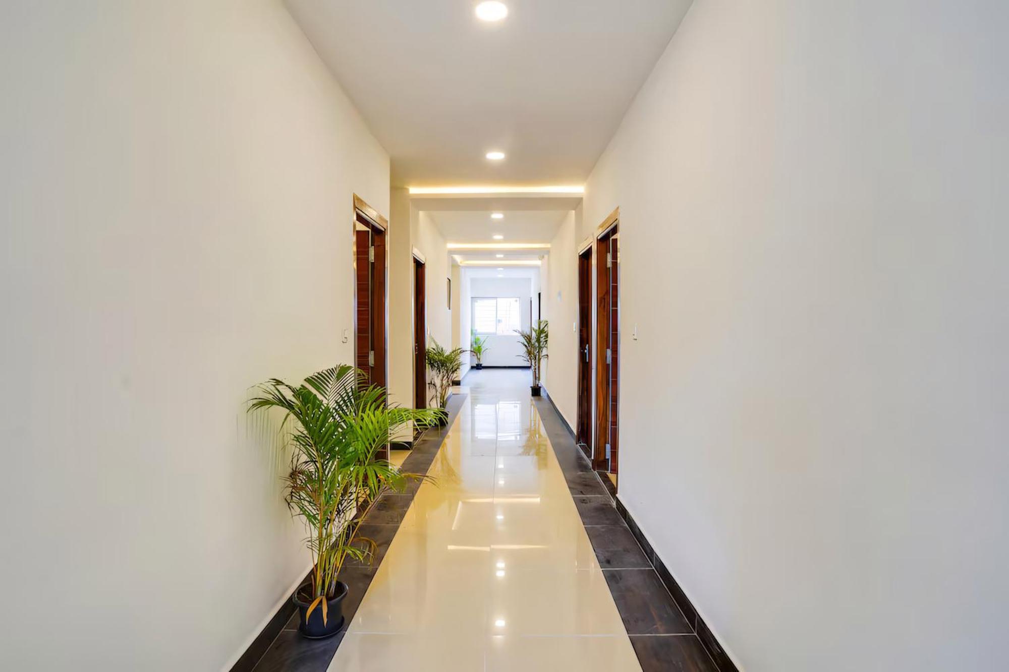 Rg Silkboard Hotel