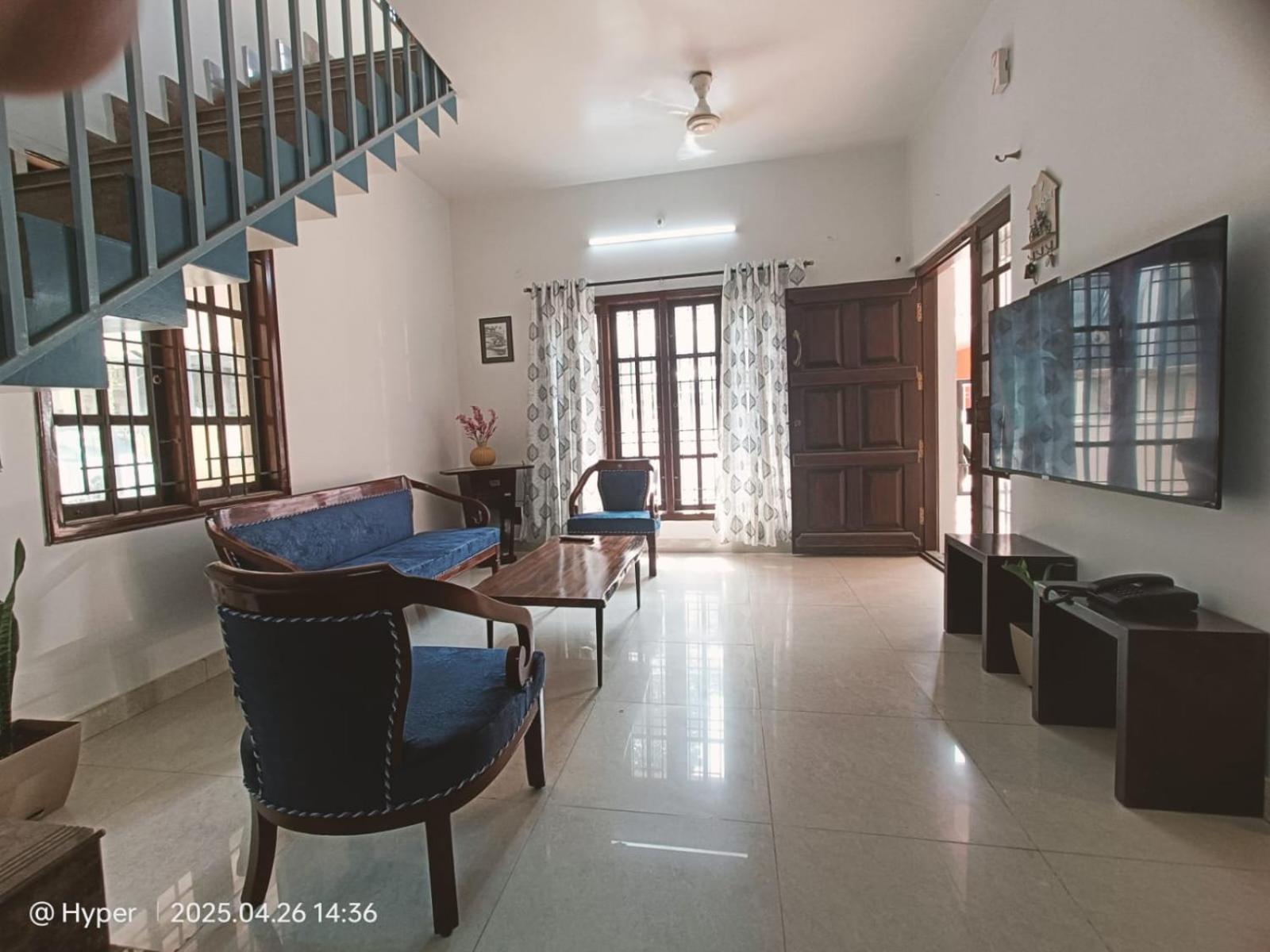 Danny's Villa-2 Bedrooms With Parking Villa *
