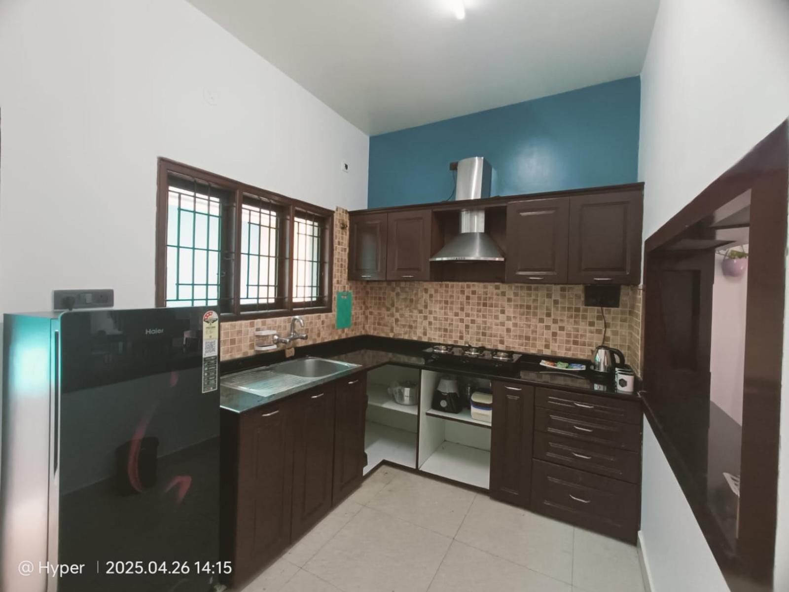 Danny's Villa-2 Bedrooms With Parking Villa *