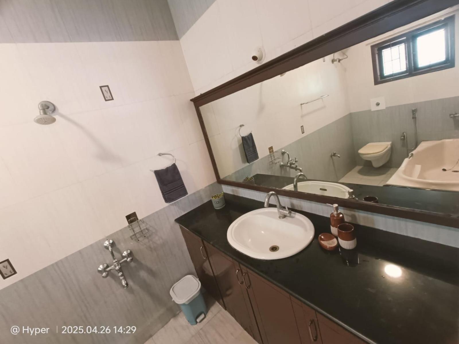Villa Danny's Villa-2 Bedrooms With Parking