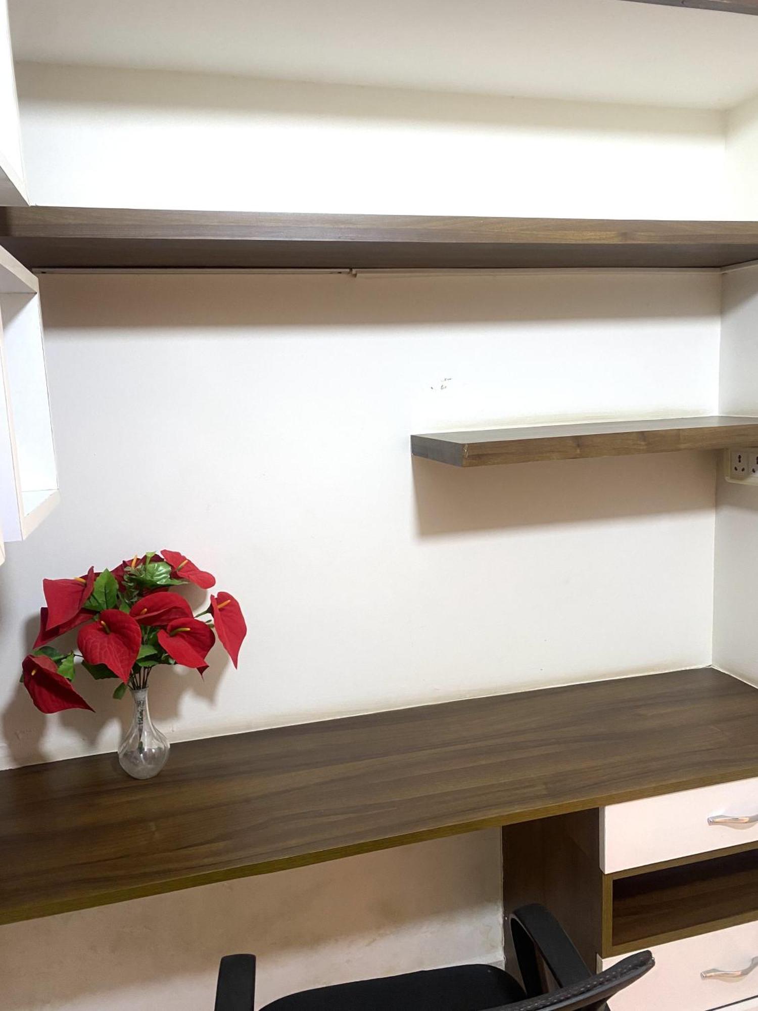 Premium Pent House With Hot Bath Tub Near Ecity - Luxe King Size Bed With Large Sitout Area *