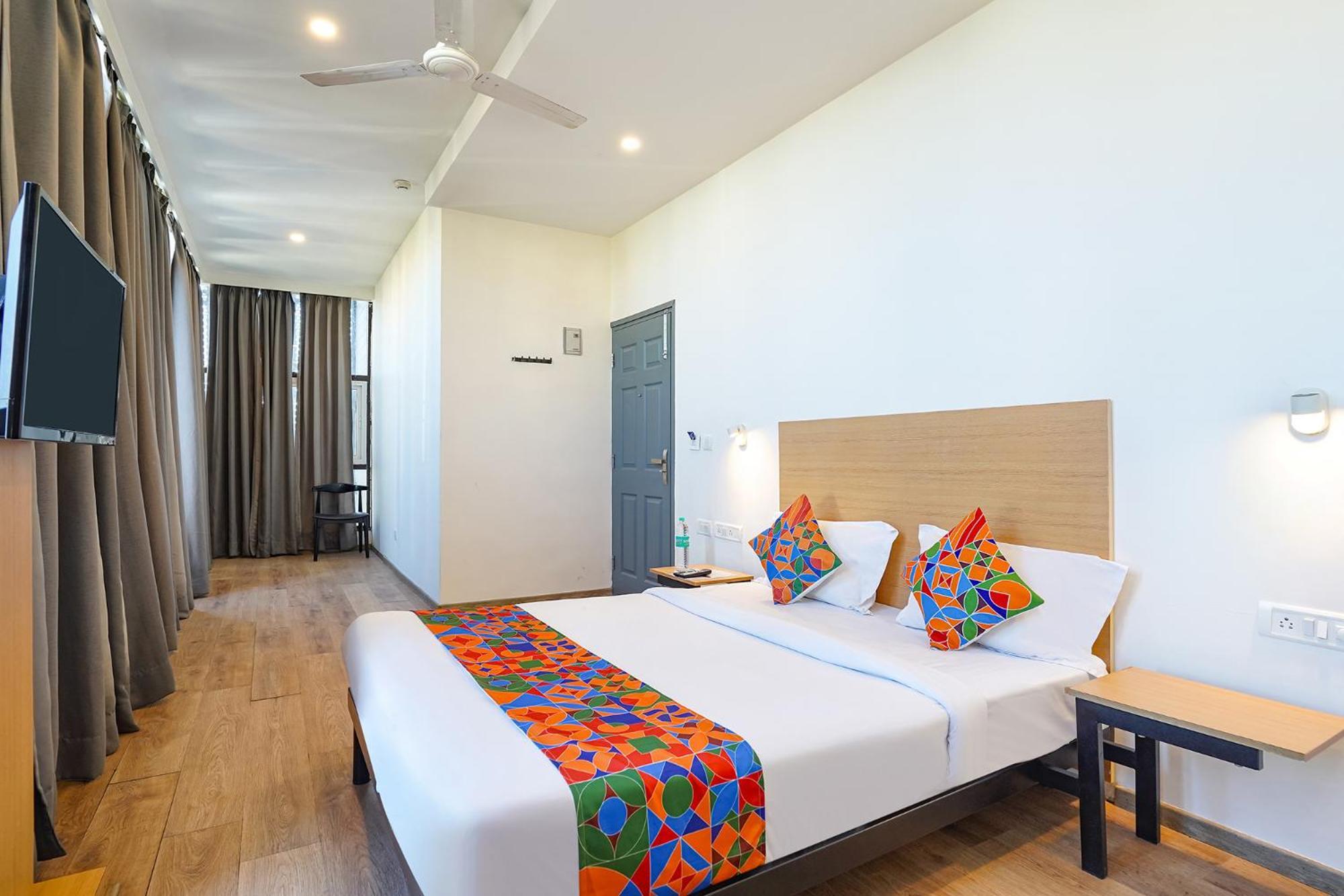 Hotel Fabhotel Moonlight Bangalore