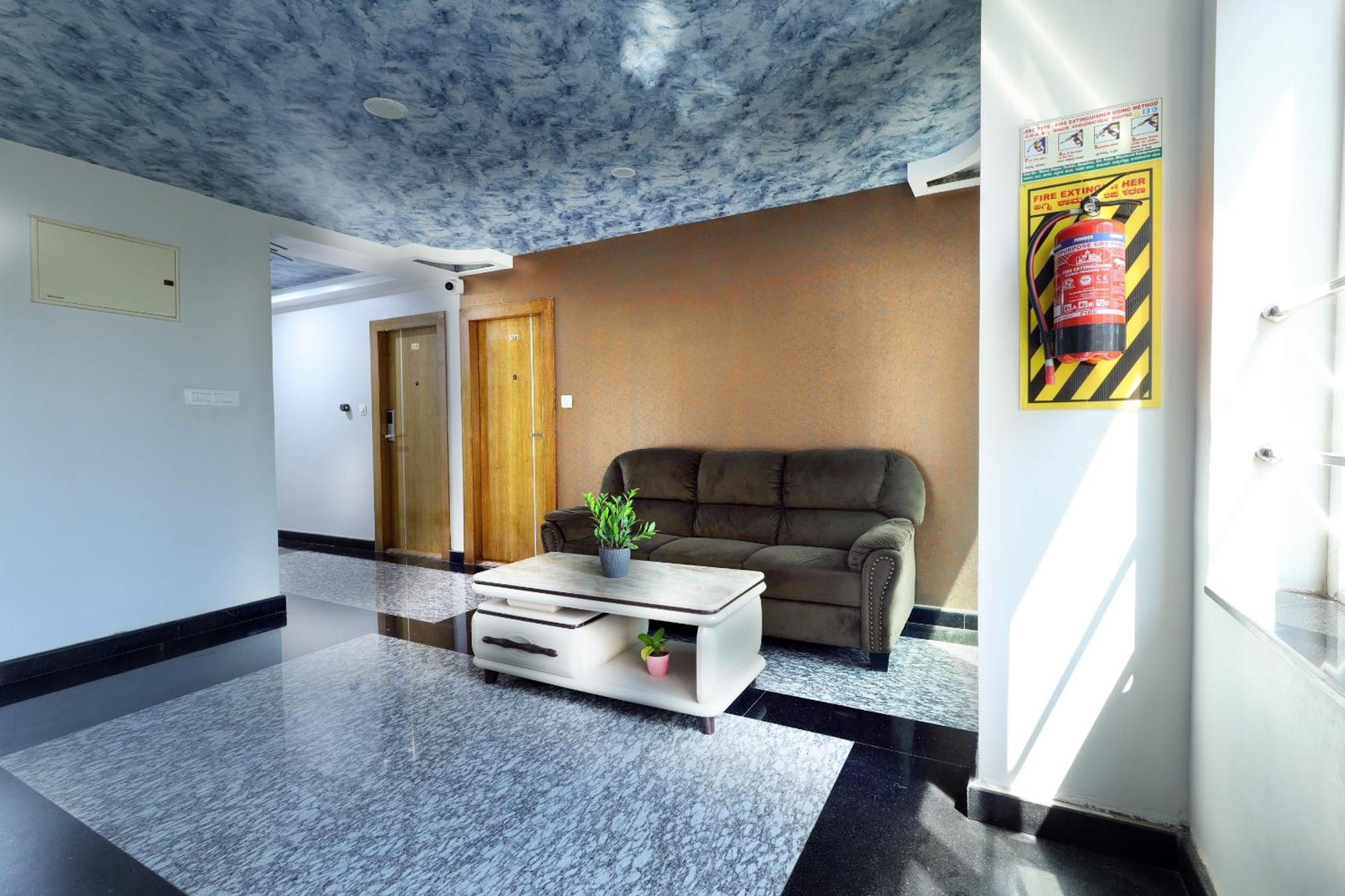 Hello By Vyda Hotel