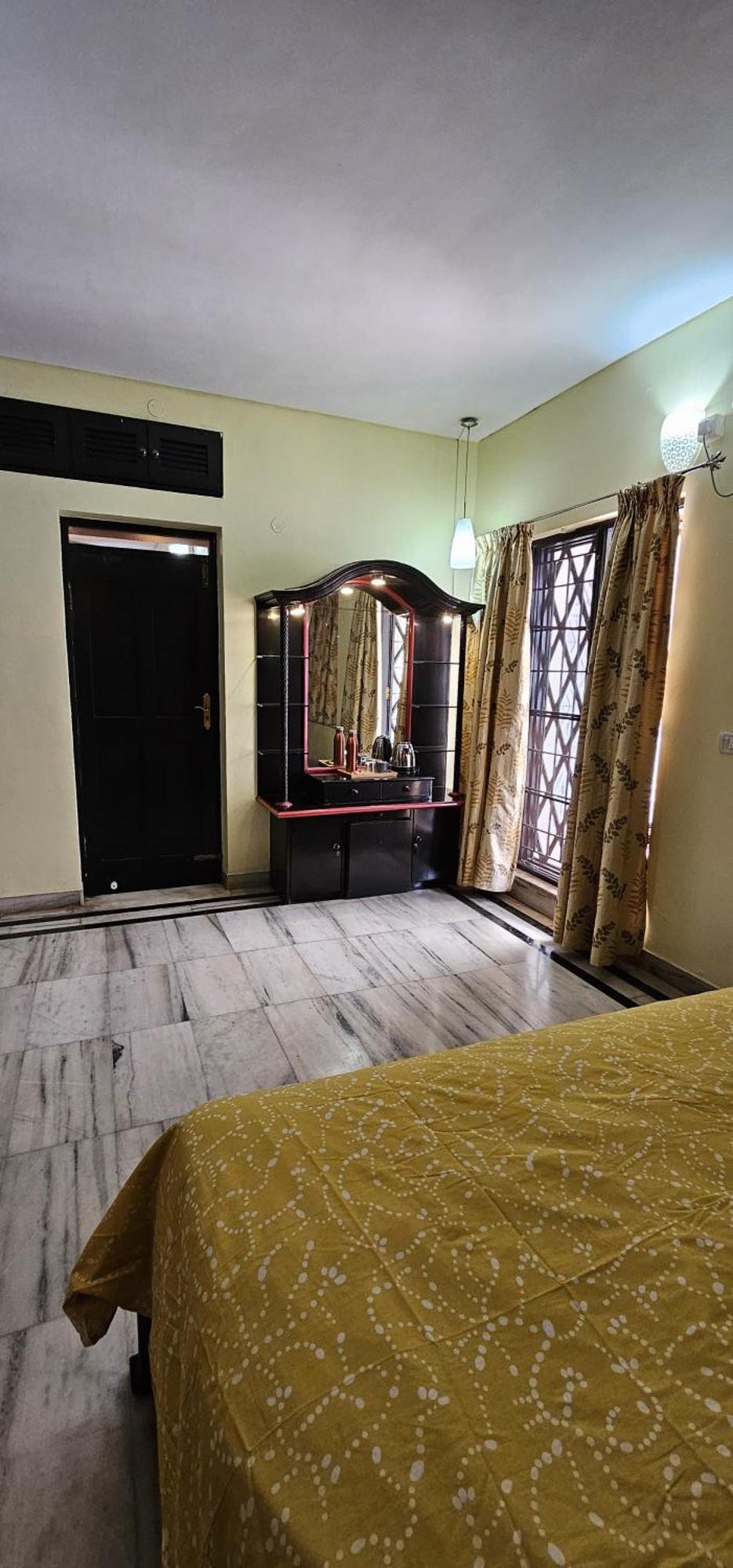 Luxurious Retro-modern House For Rent Villa *