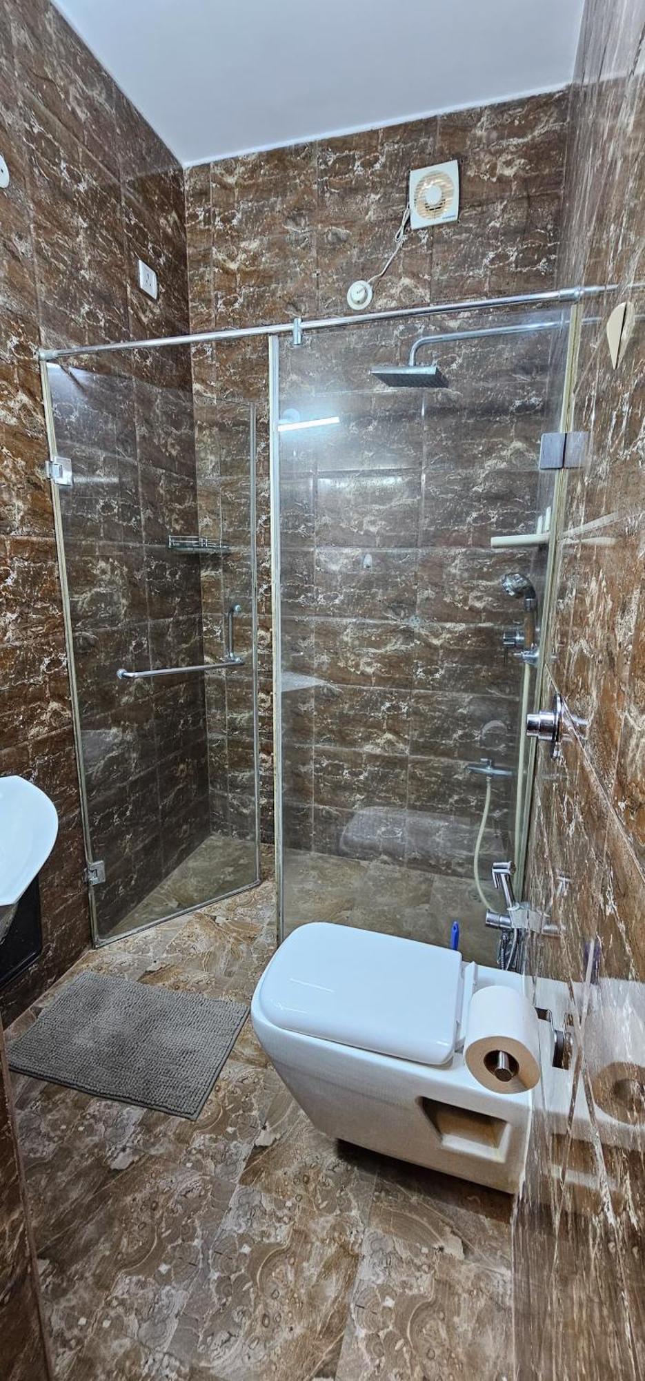 Luxurious Retro-modern House For Rent *