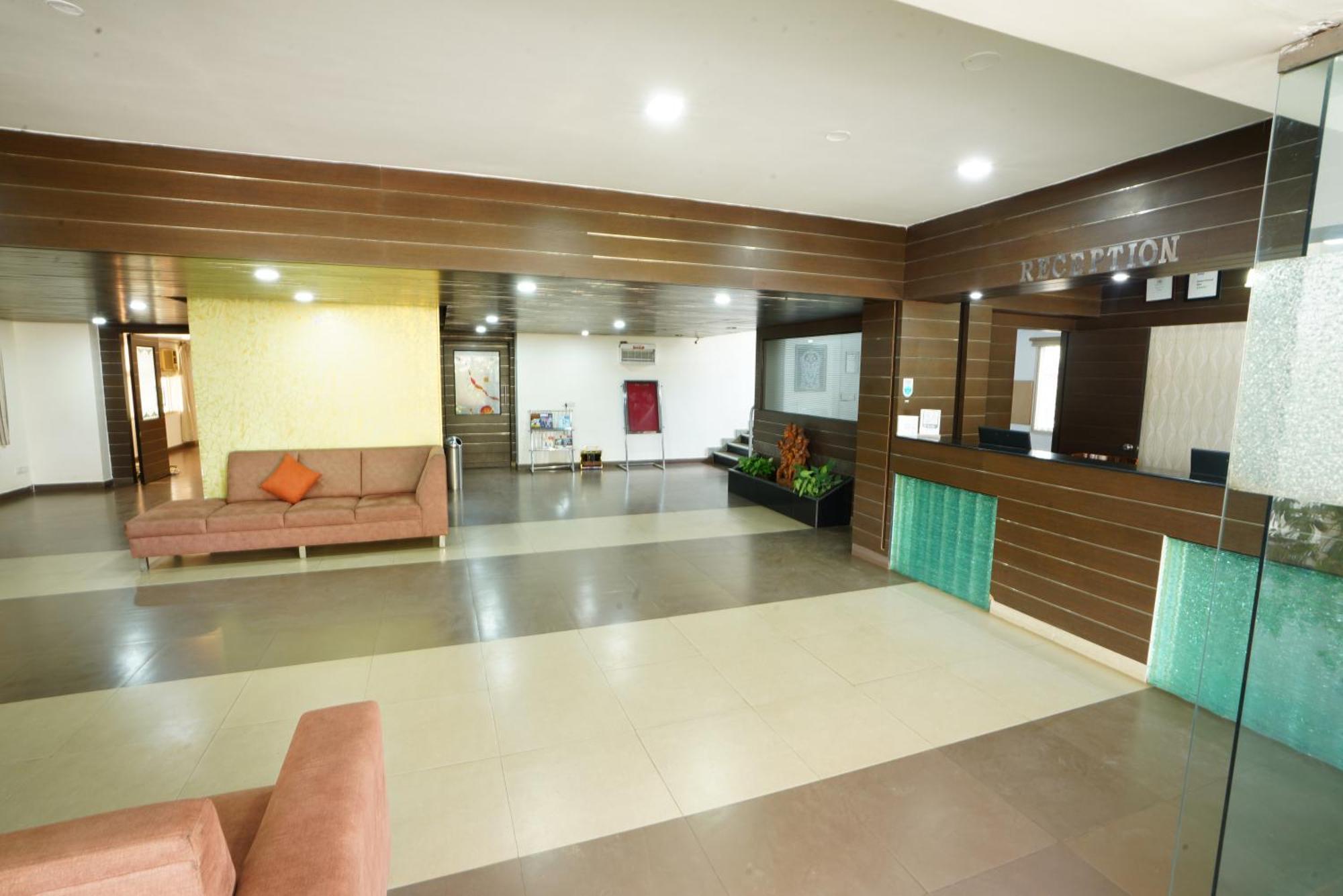 Hotel Grand Bee By Bestinn Leisure, Yeshwanthpur Junction 4*