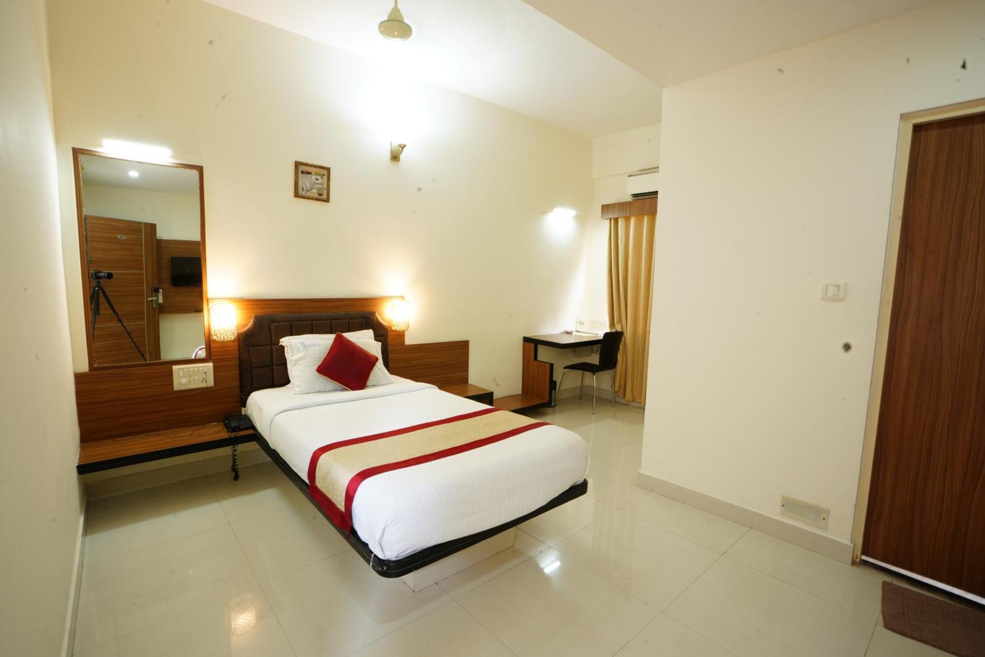 Grand Bee By Bestinn Leisure, Yeshwanthpur Junction Hotel Bangalore