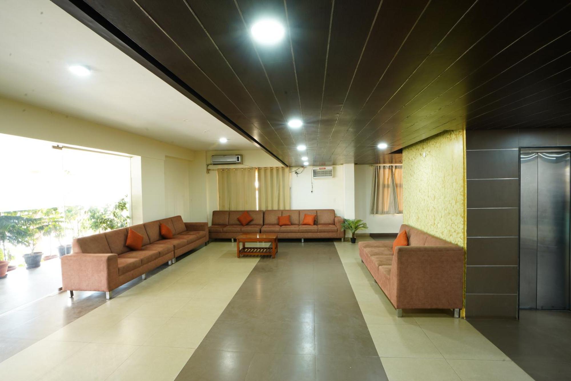 Grand Bee By Bestinn Leisure, Yeshwanthpur Junction