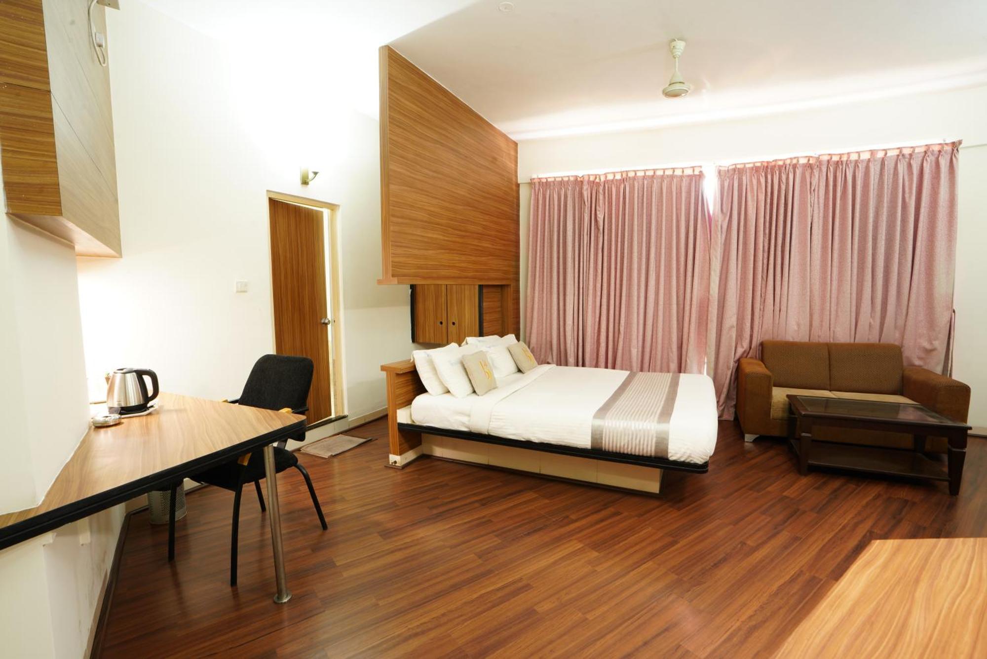 Grand Bee By Bestinn Leisure, Yeshwanthpur Junction Hotel