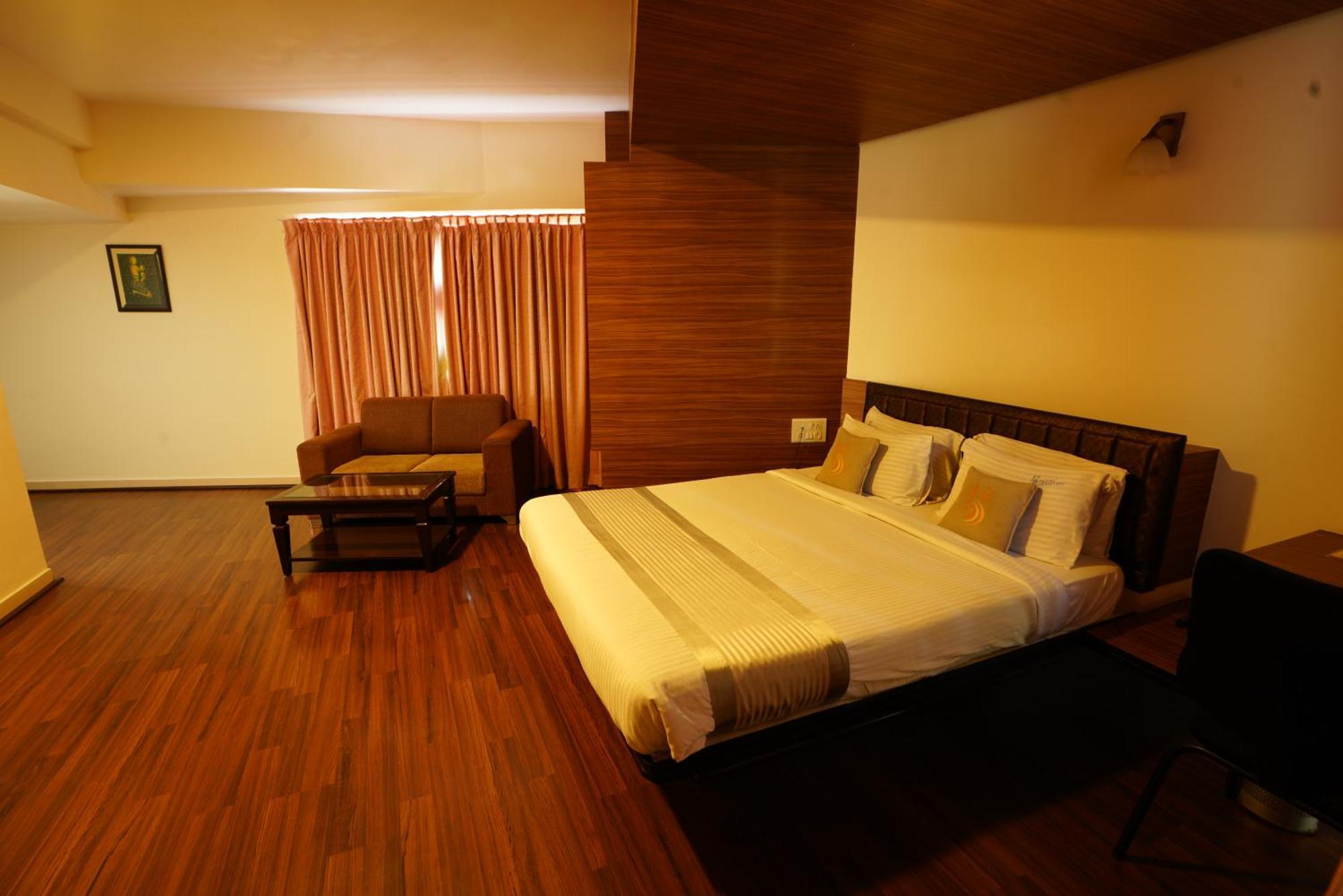 Grand Bee By Bestinn Leisure, Yeshwanthpur Junction Hotel 4*