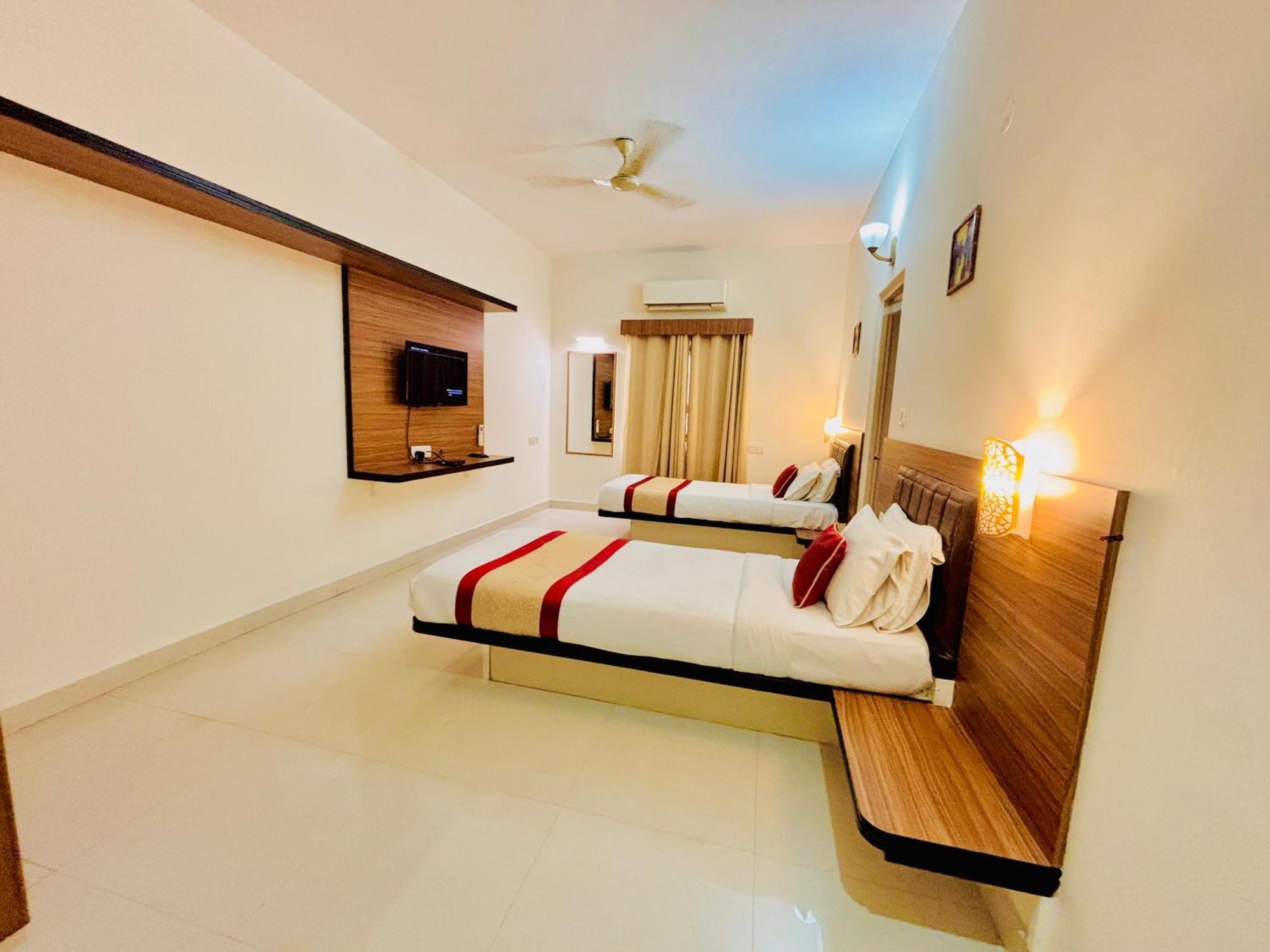 Grand Bee By Bestinn Leisure, Yeshwanthpur Junction Hotel 4*