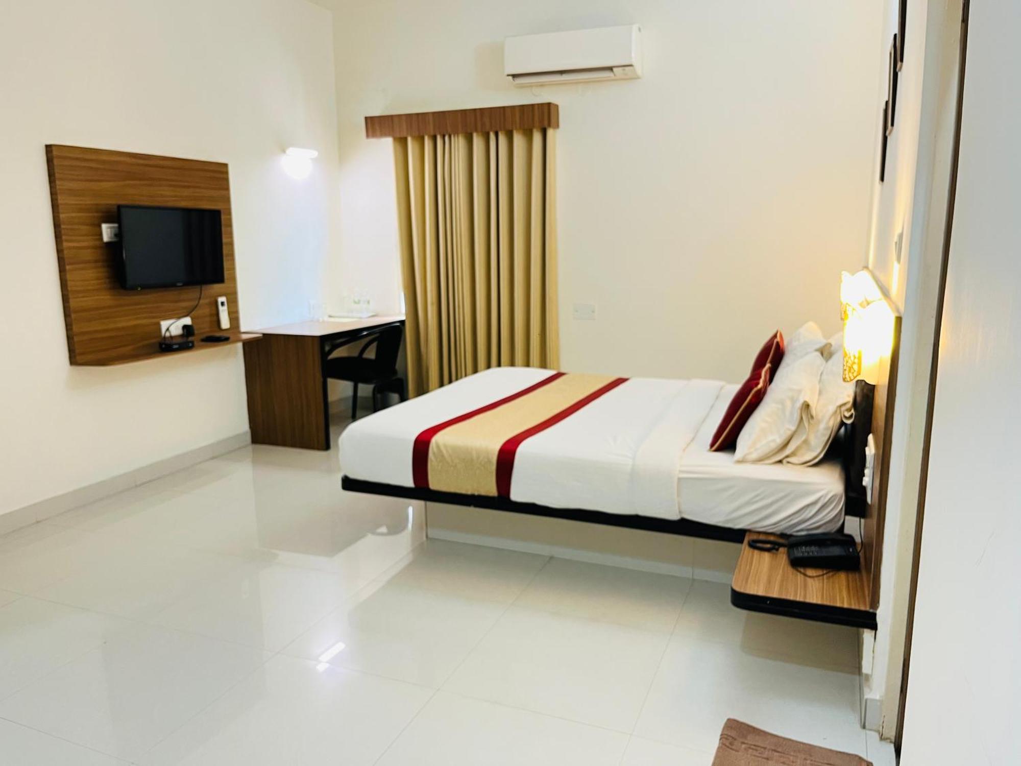 Grand Bee By Bestinn Leisure, Yeshwanthpur Junction 4*