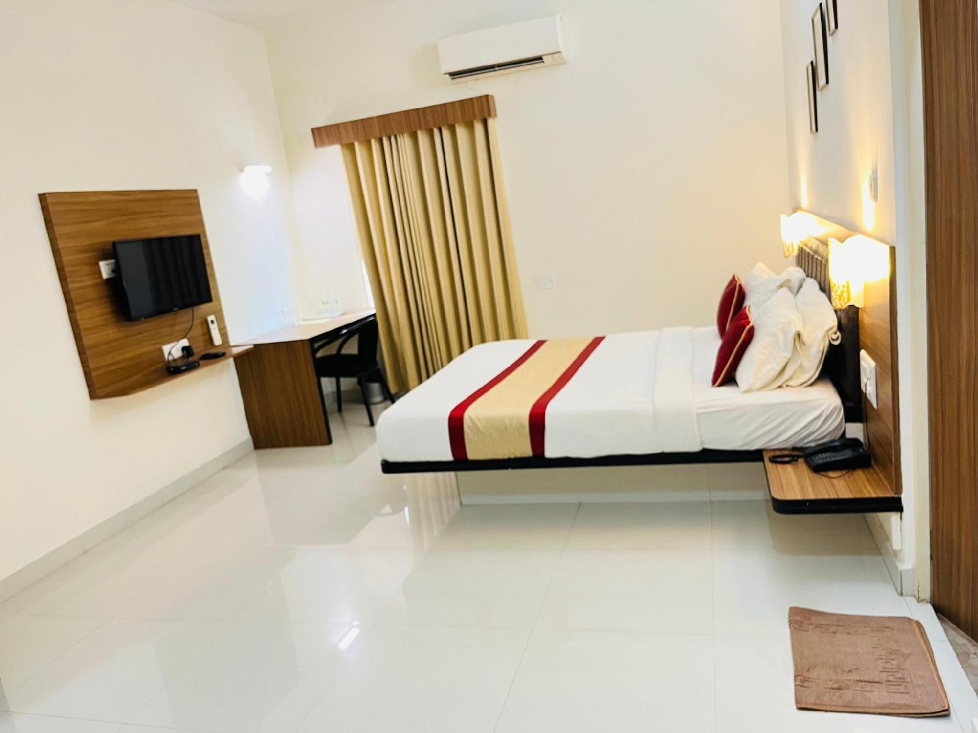 Hotel Grand Bee By Bestinn Leisure 4*