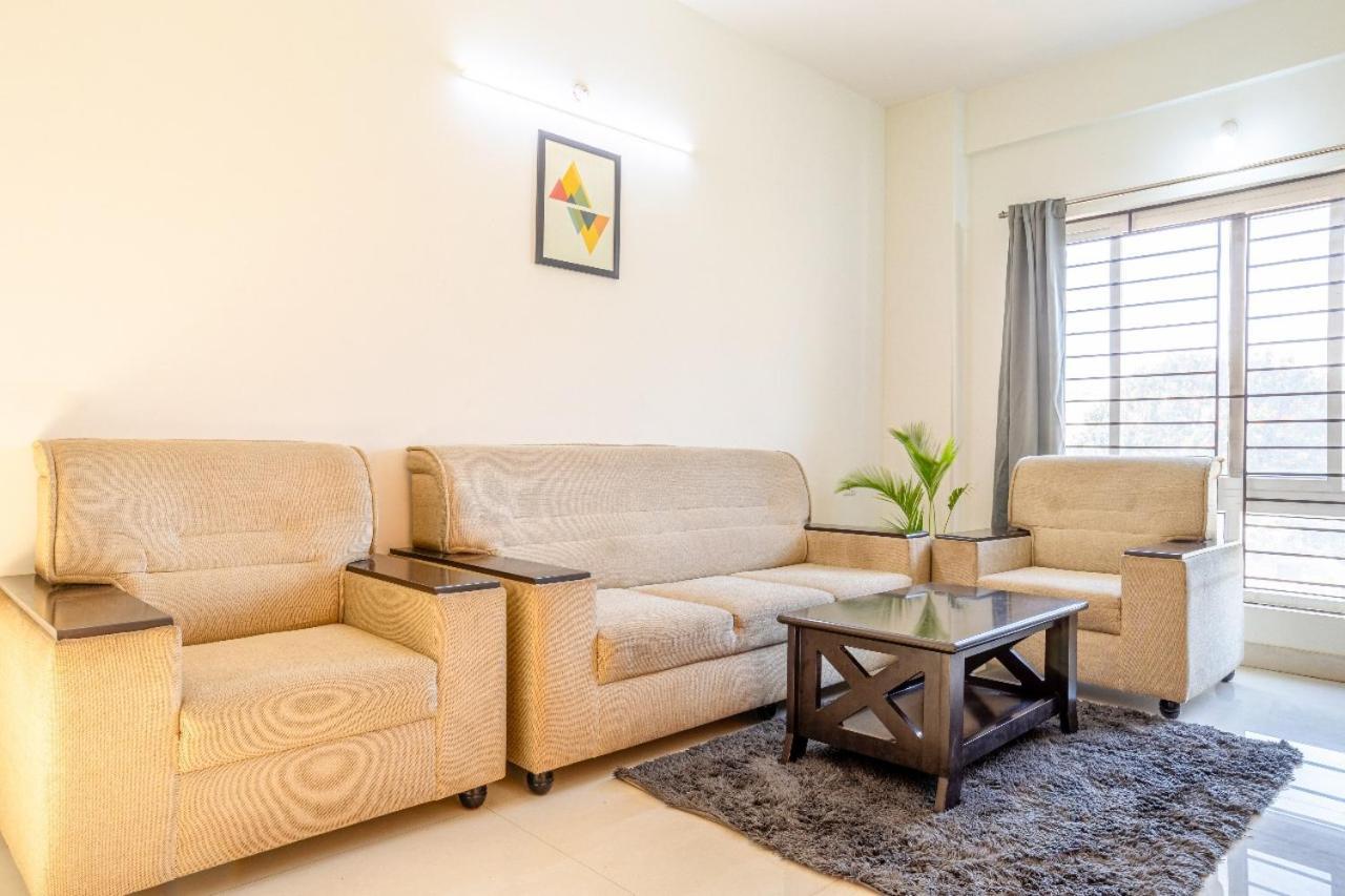 Housr Garrett Hebbal Near Manyata Tech Park Apartment Bangalore