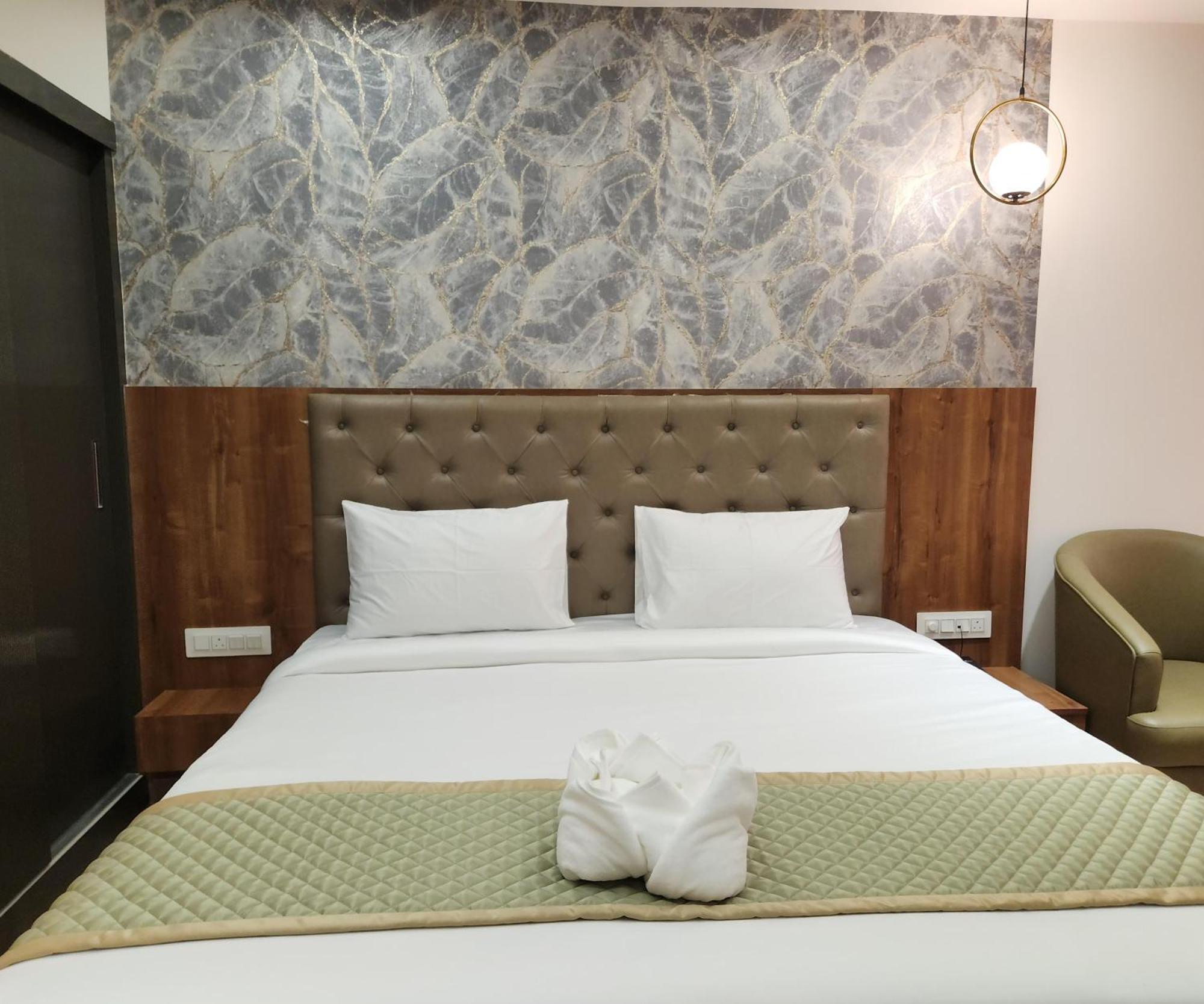 Hotel Visthara A Unit Of Suraksha 3*