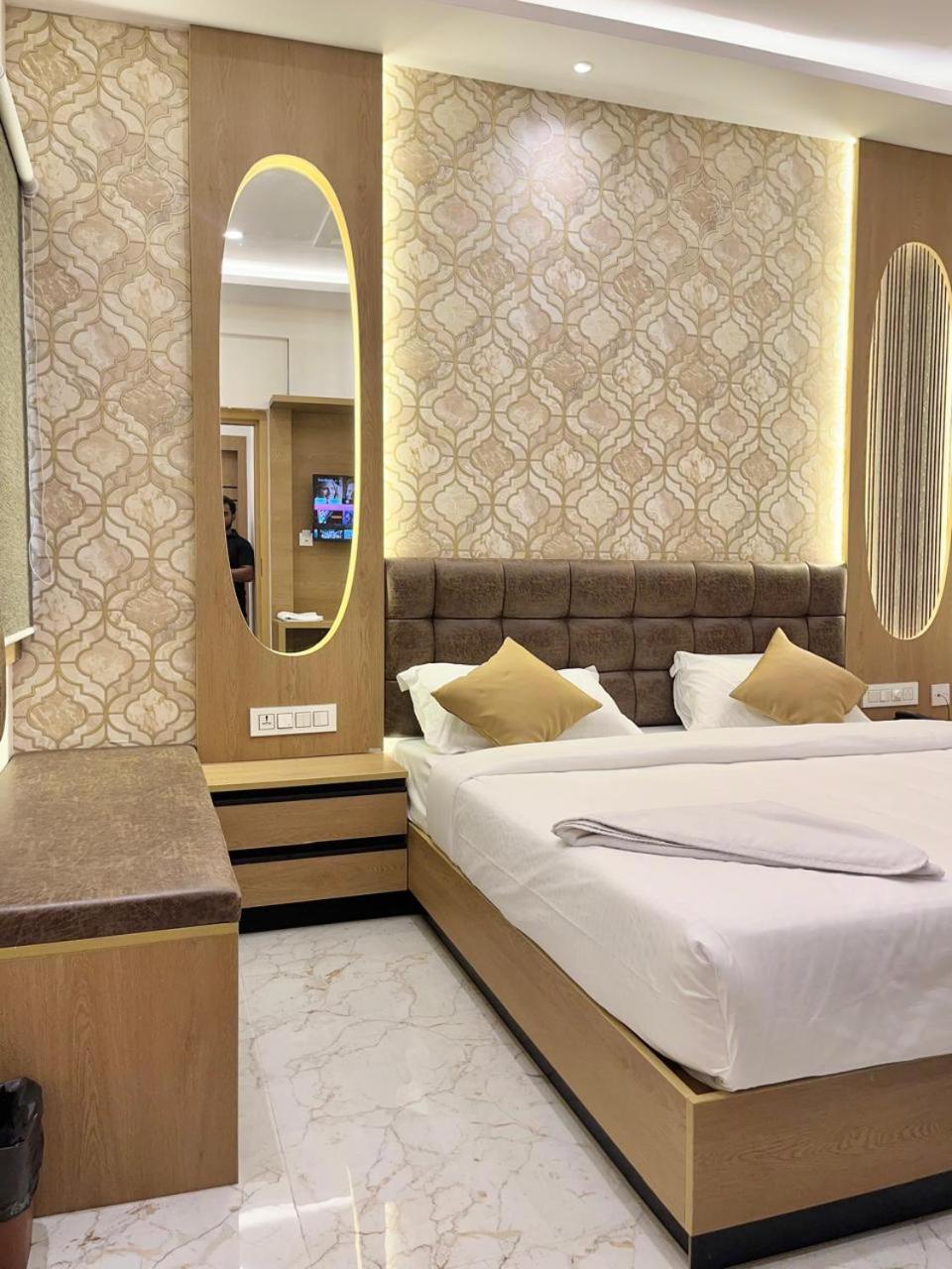 Hotel Uptown Bangalore