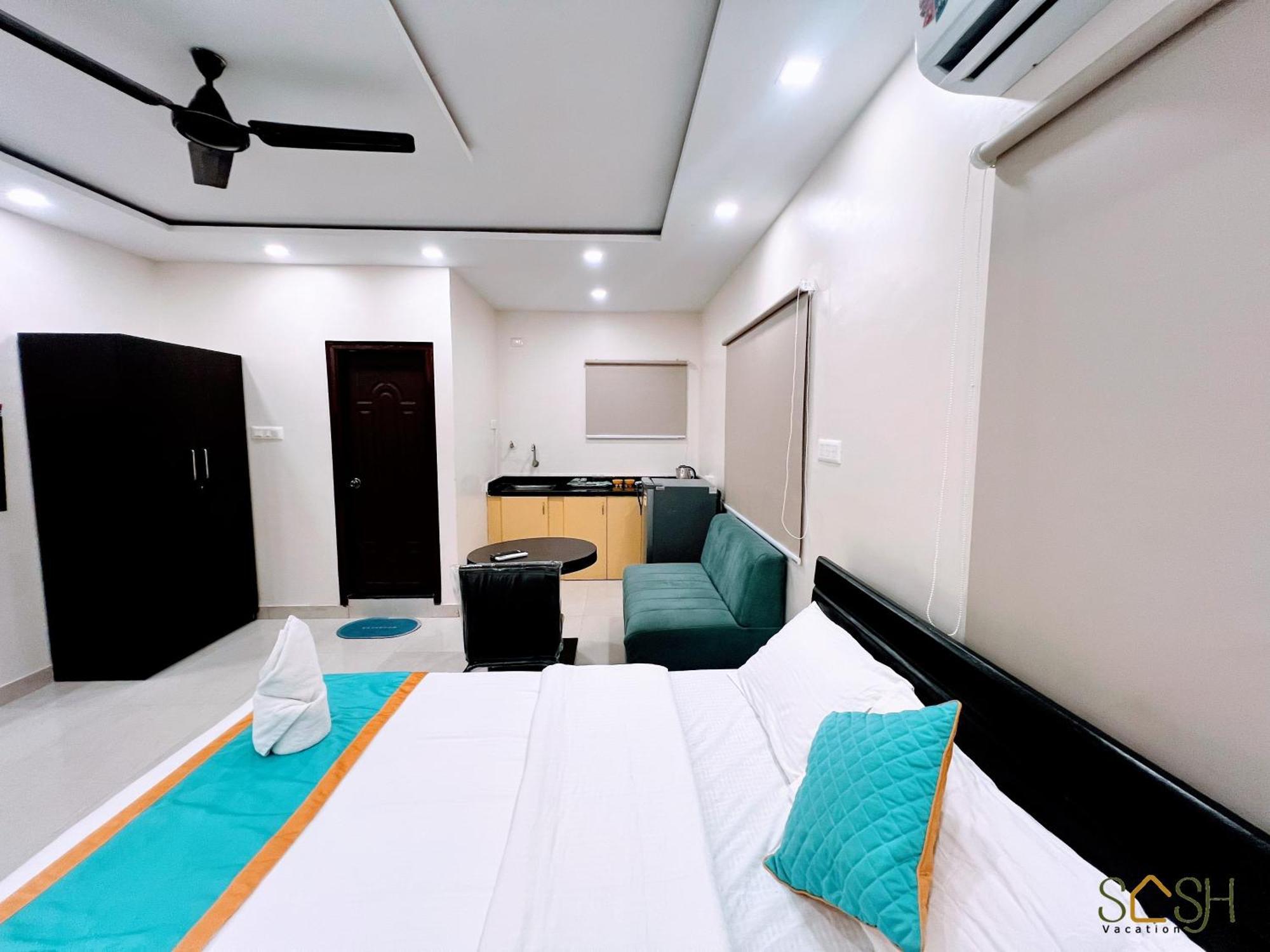Well-equipped Ac, Wifi, Smart Tv & *
