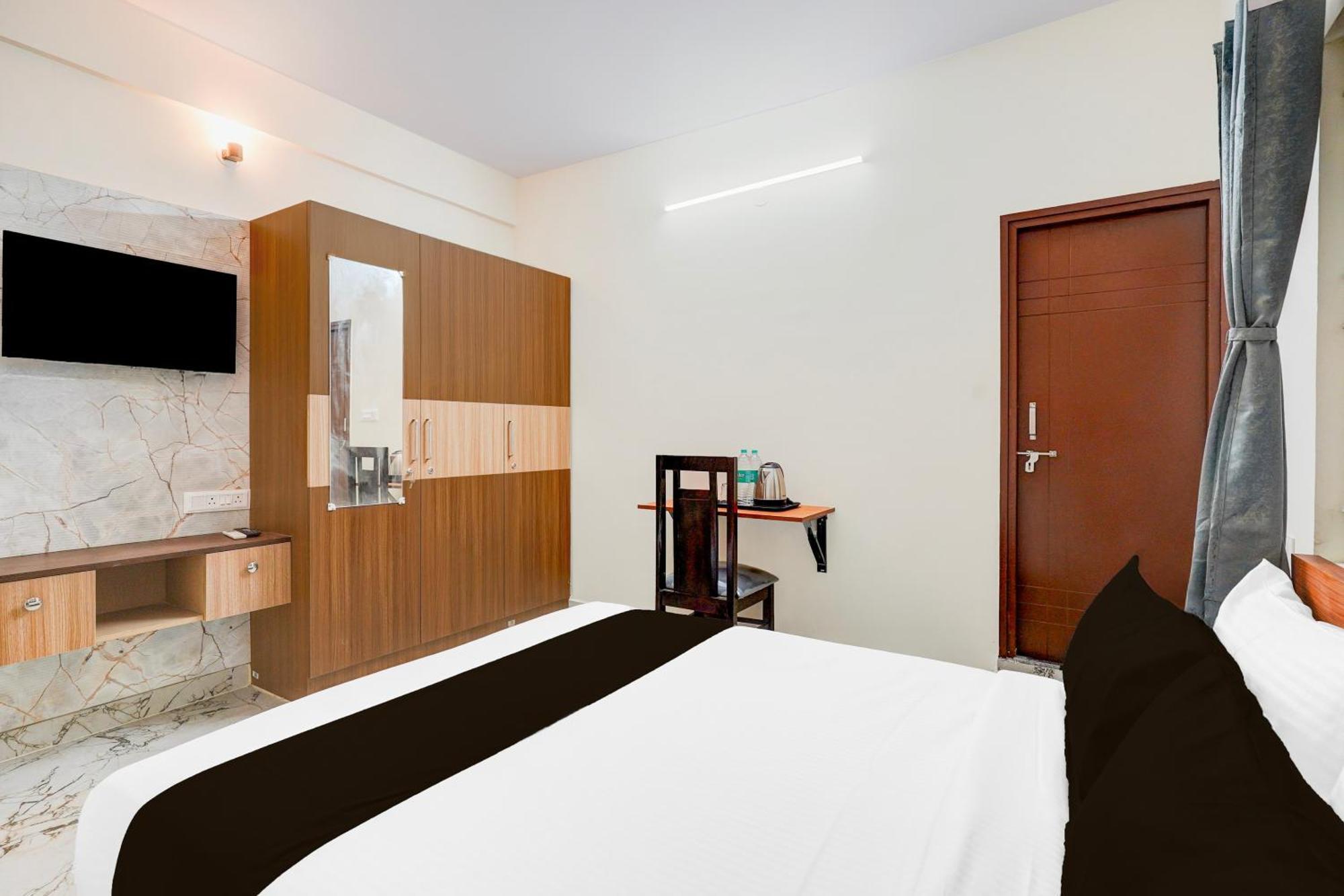 Hotel Super Townhouse Marathahalli Bangalore