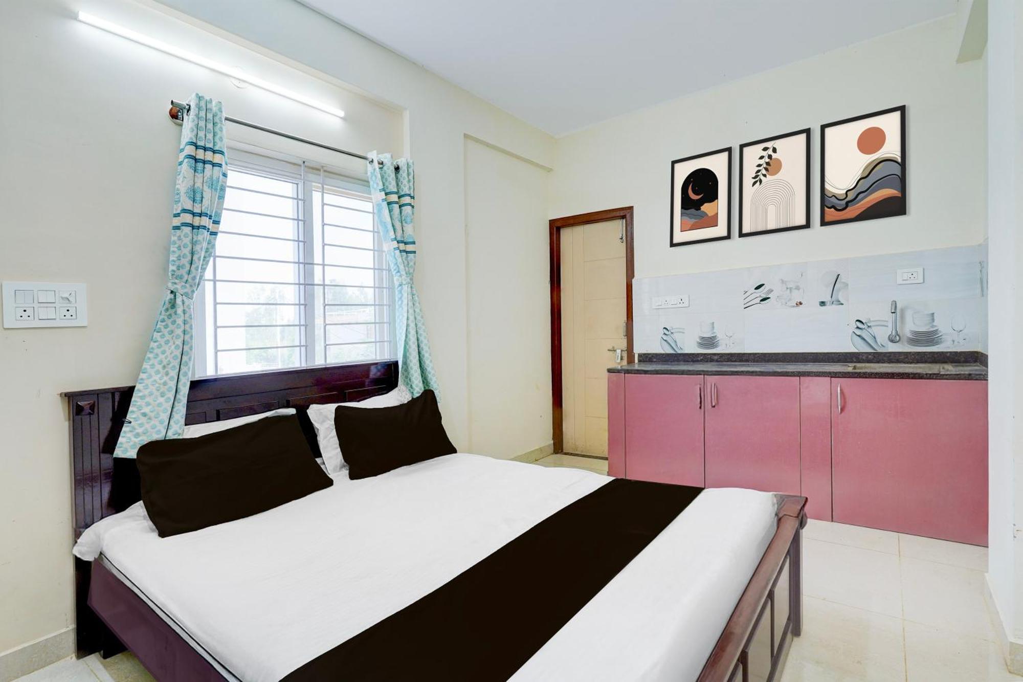 Hotel O Paradise Living 3*