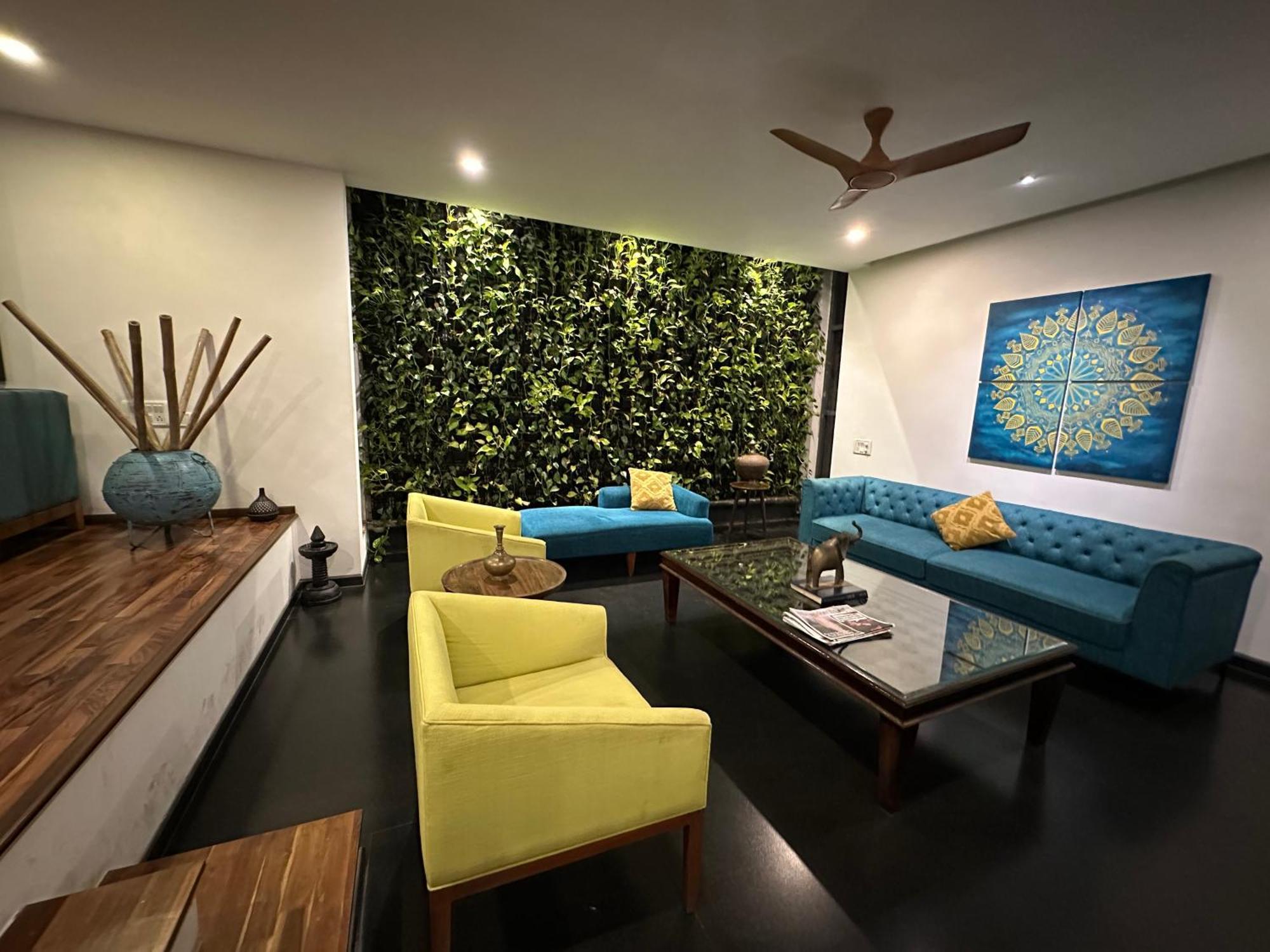 Hotel Aura Corporate