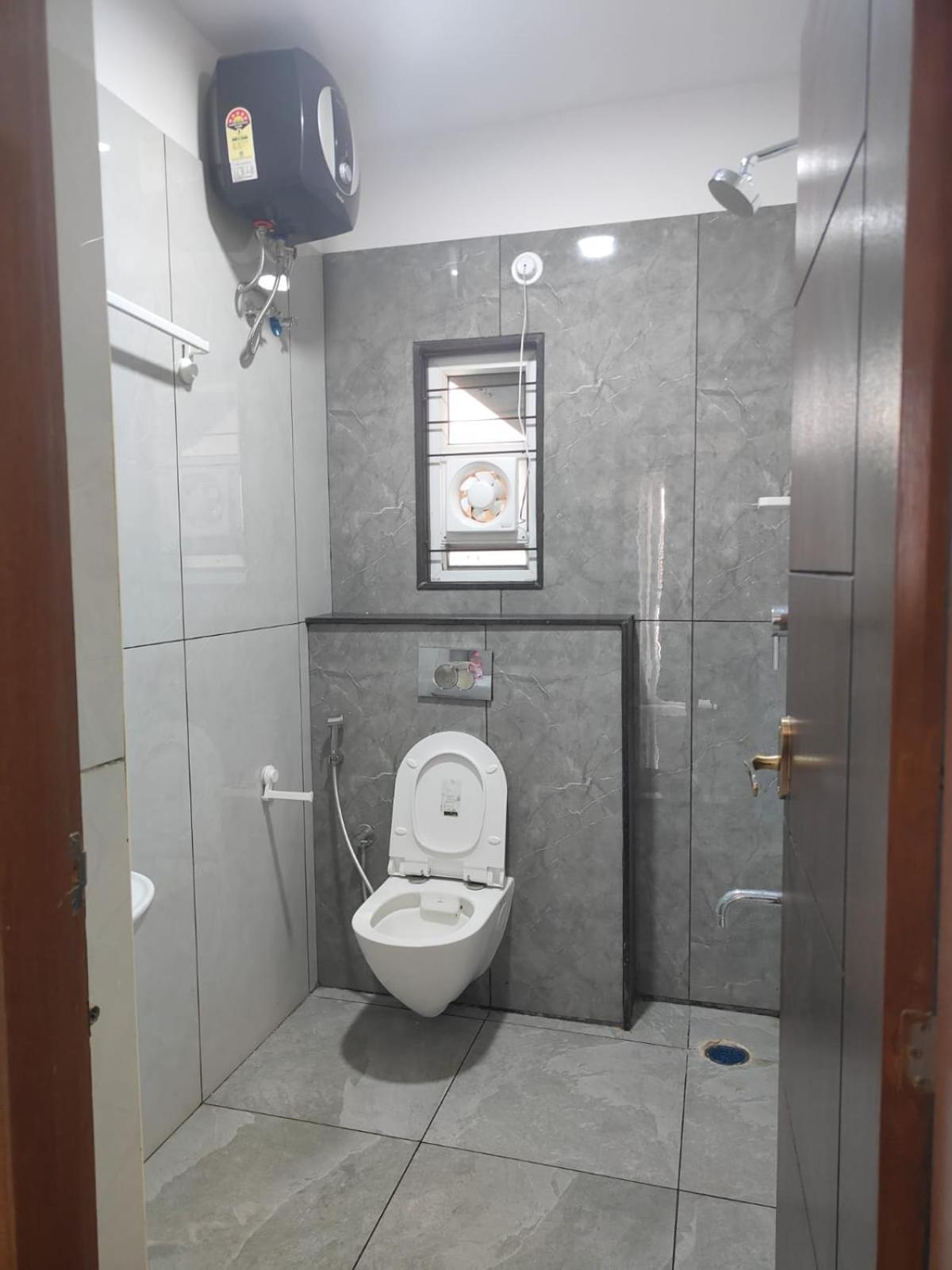 Apartment Isiri Service *