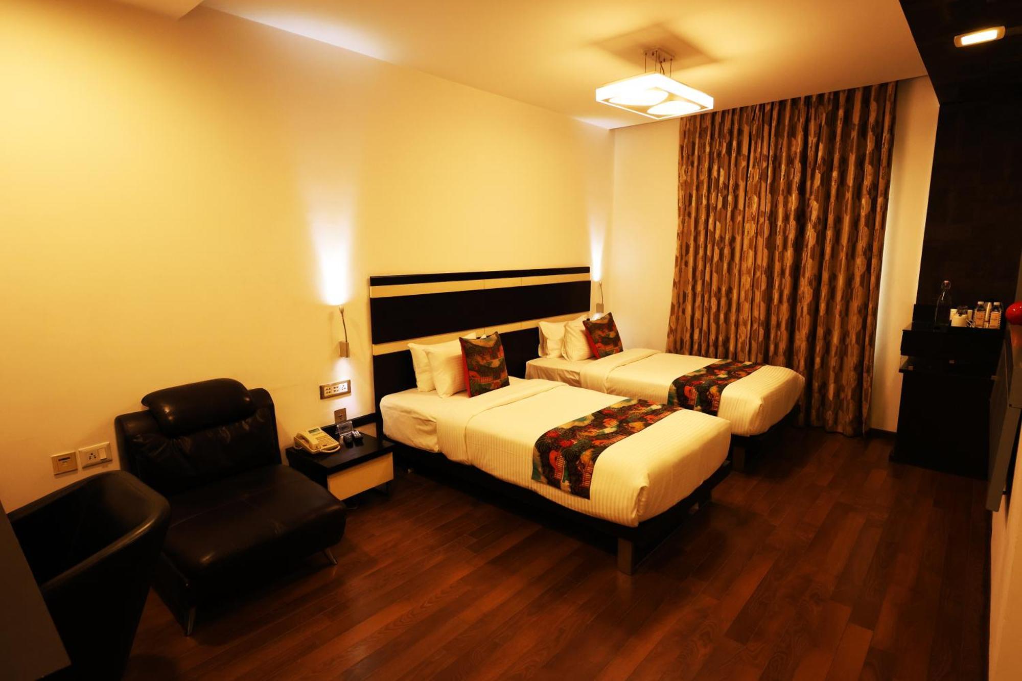 Purple Brigade, Hotel Bangalore