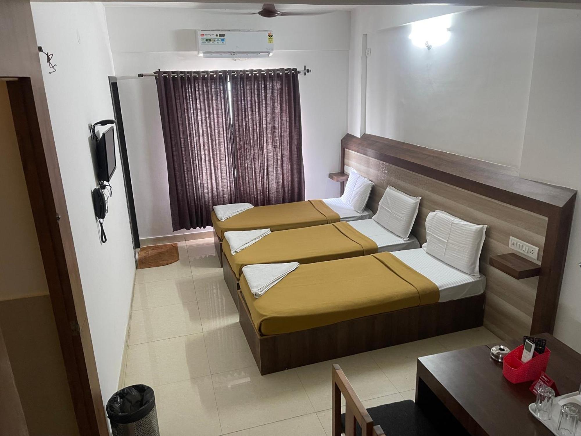 B Six 3* Bangalore