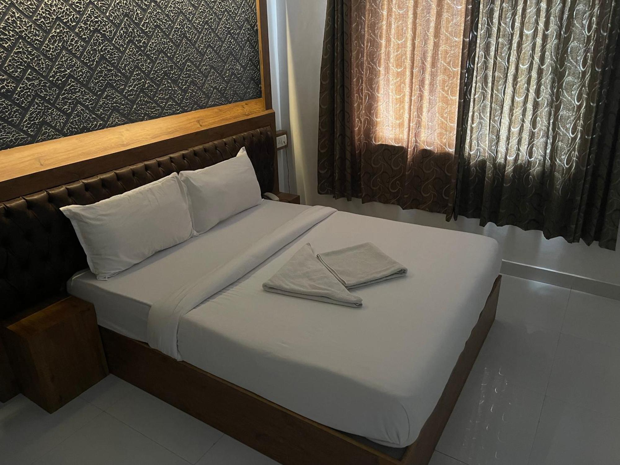 B Six Hotel 3*