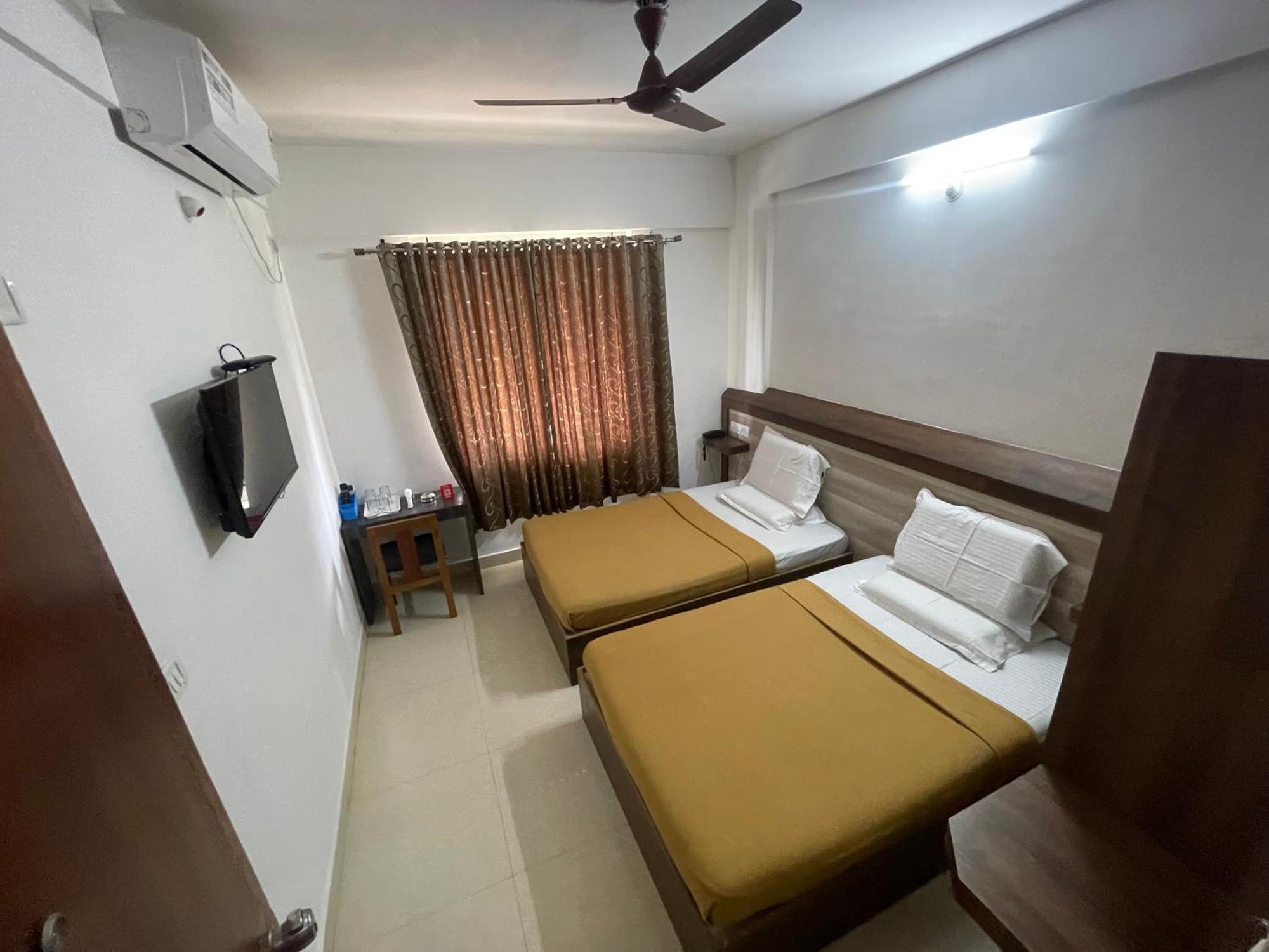 B Six 3* Bangalore