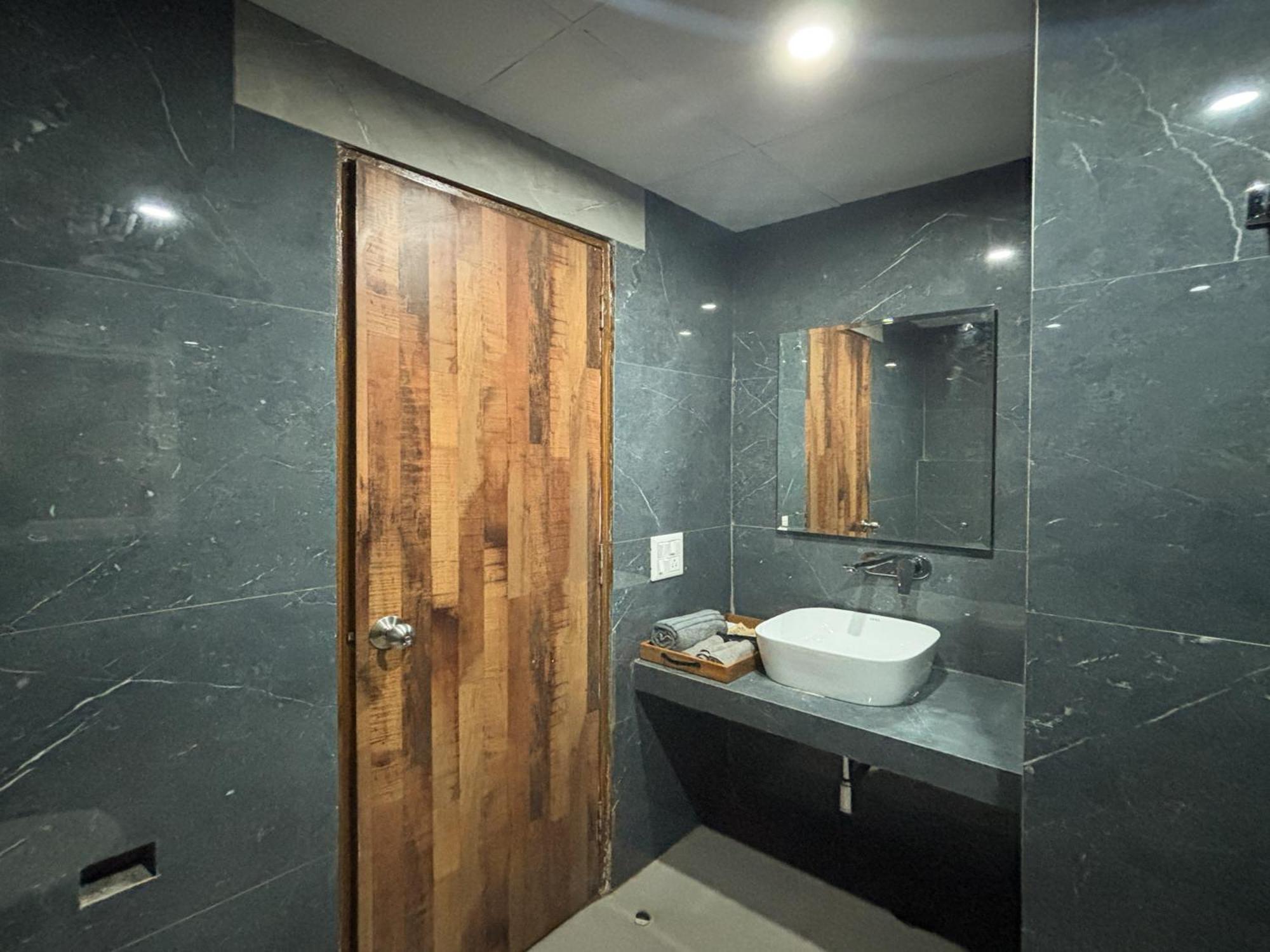 Housr 24 Serviced Koramangala