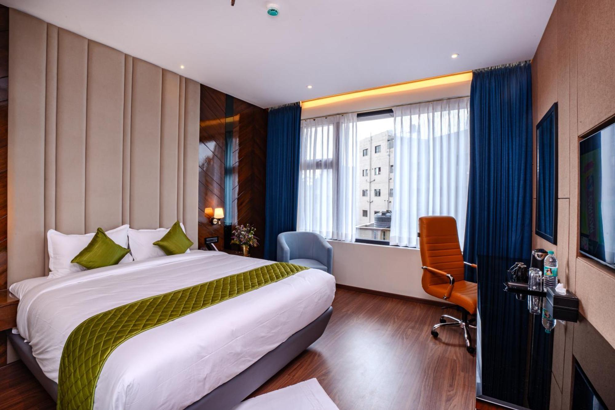 Hotel Paramos Meeds Madiwala Bangalore