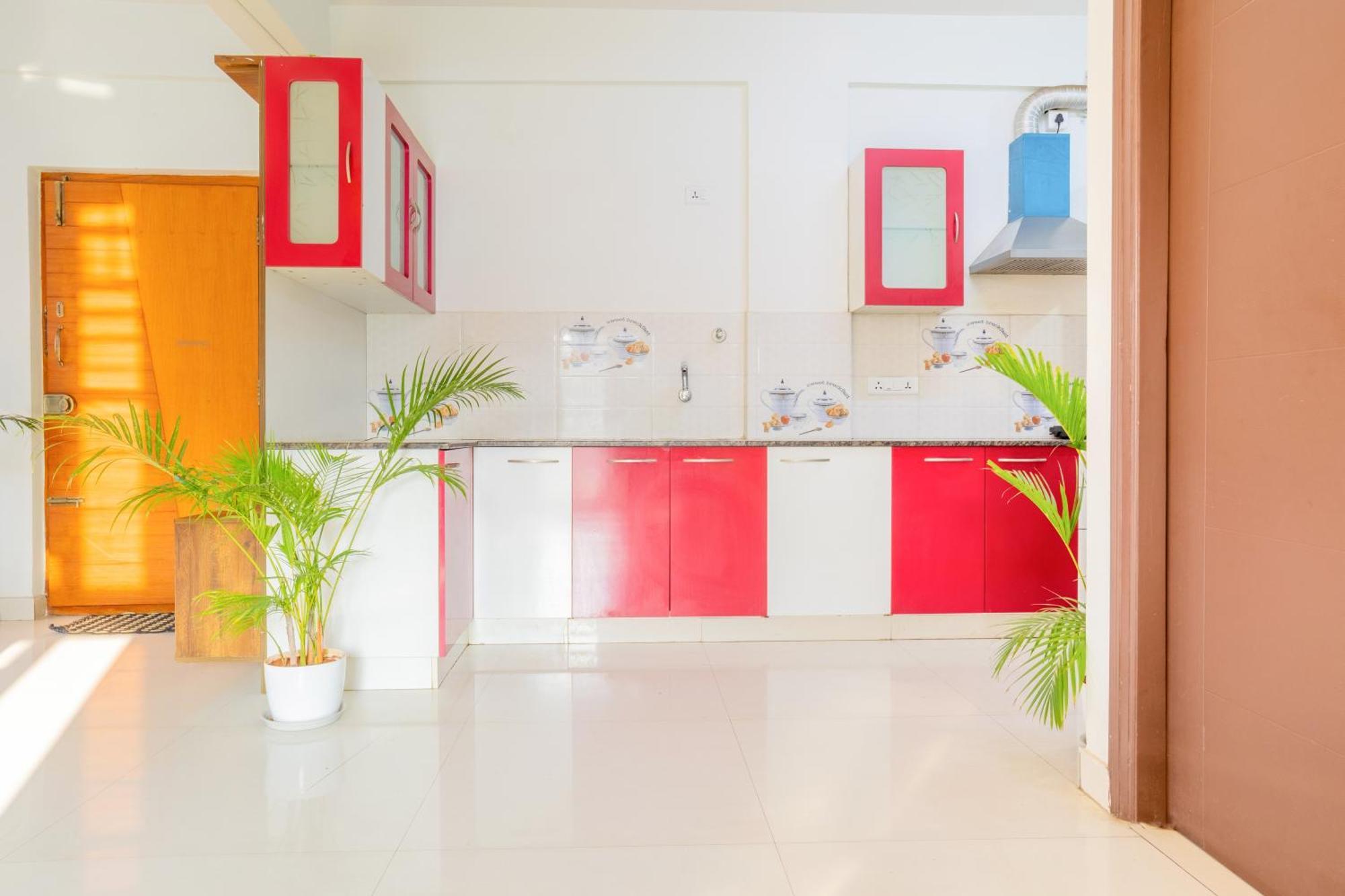 Housr Garrett Hebbal Near Manyata Tech Park Apartment