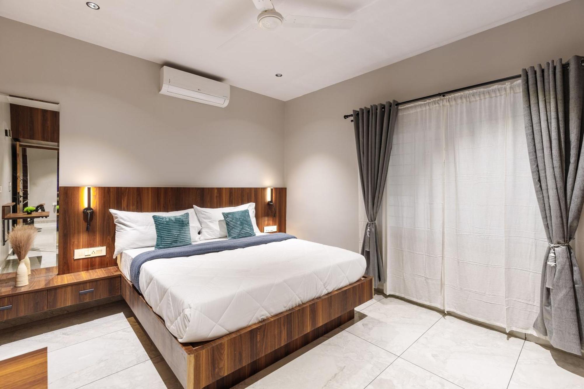 The Monarch By Red Olive-nr Manipal Hospital Apartment